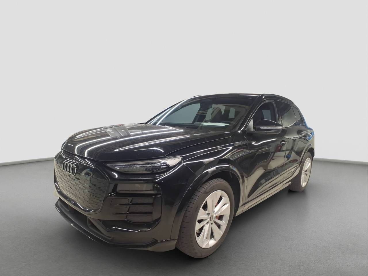 Fahrzeugabbildung Audi Q6 e-tron quattro 285 kW S-Line B&O AHK HUD Luft