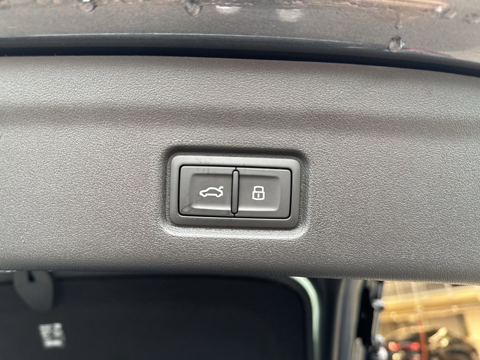 Fahrzeugabbildung Audi Q6 Sportback e-tron quattro 315 kW SD - mit KI generiert/bearbeitet