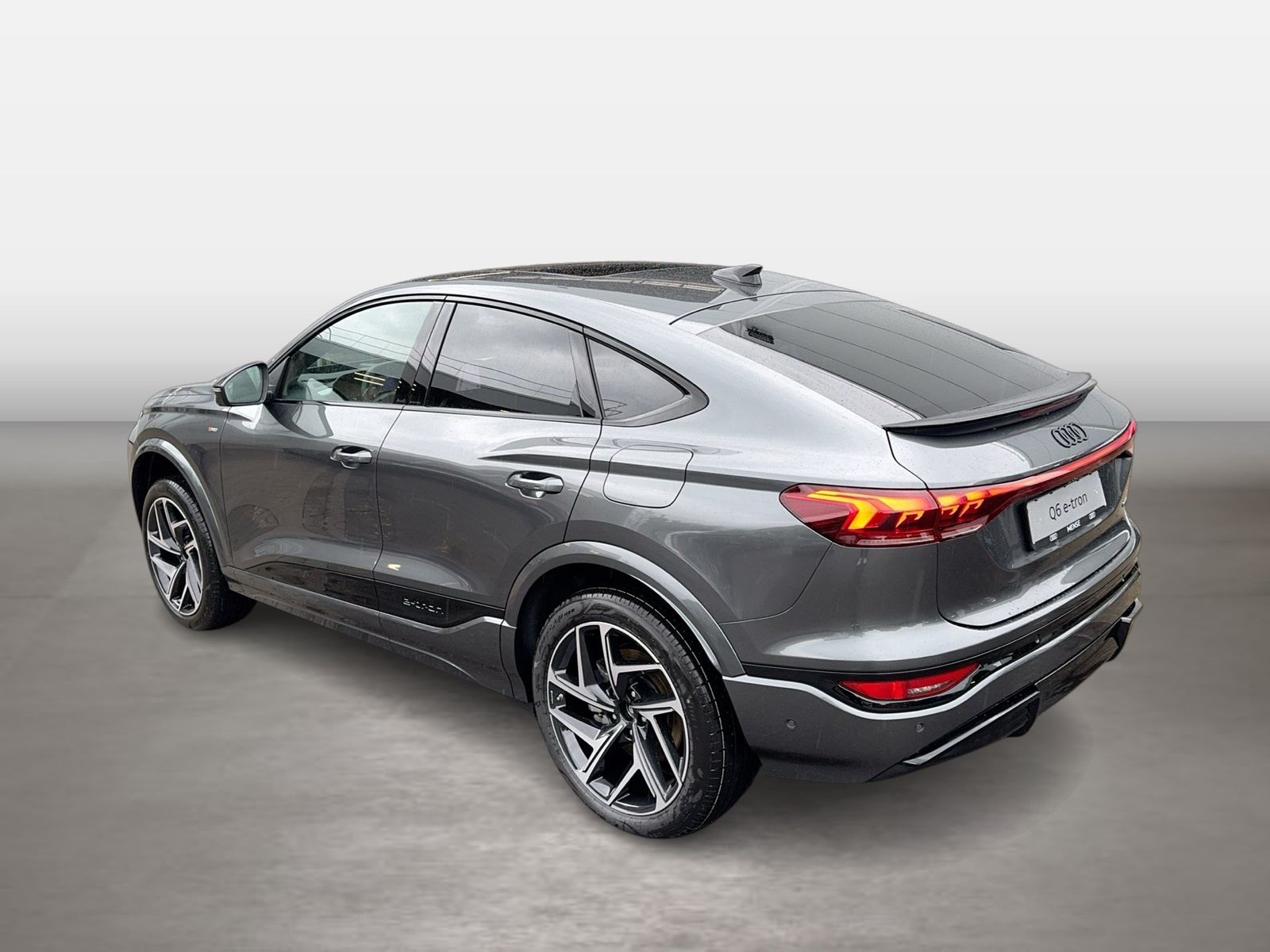 Fahrzeugabbildung Audi Q6 Sportback e-tron quattro 315 kW SD - mit KI generiert/bearbeitet