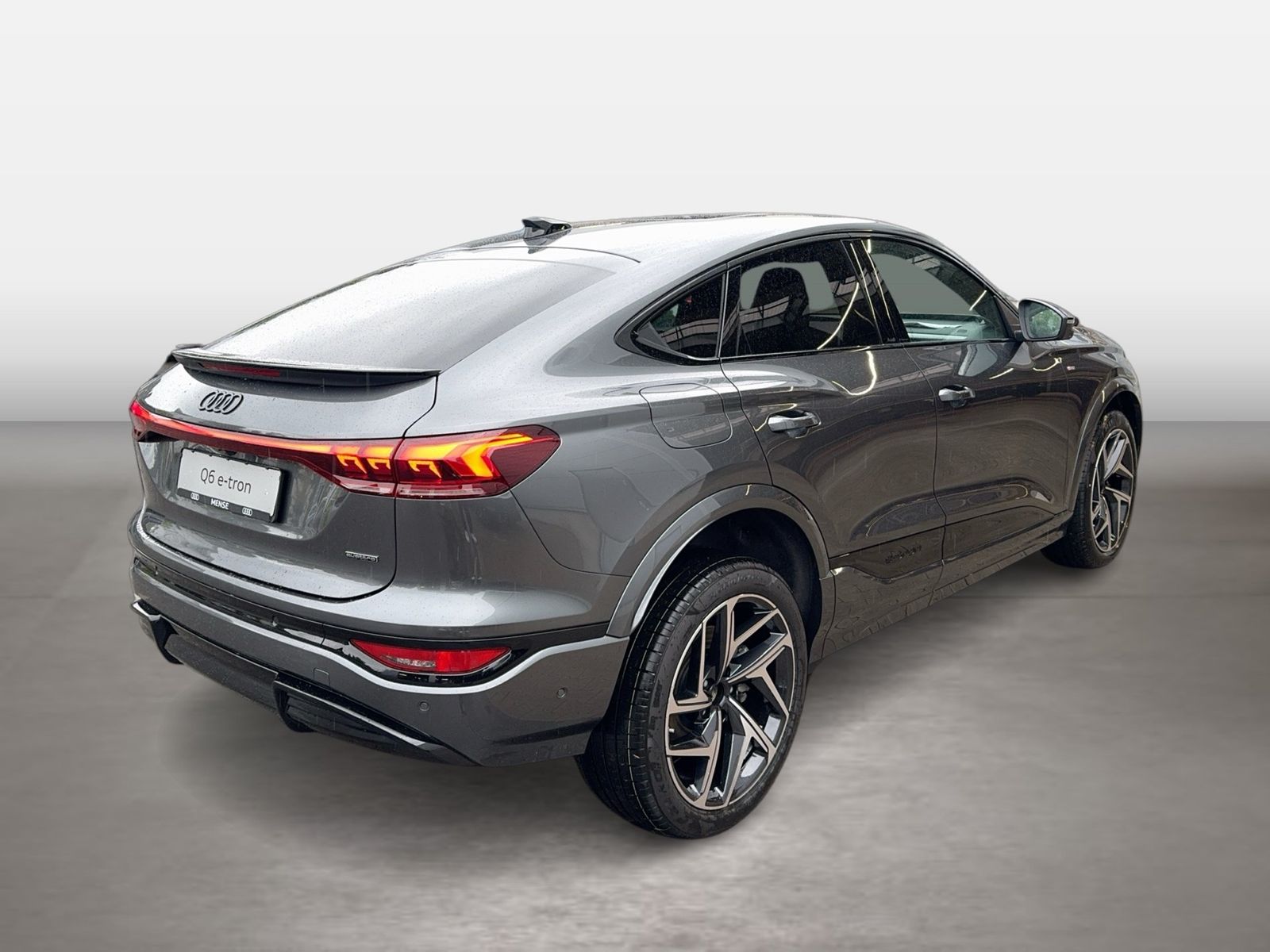 Fahrzeugabbildung Audi Q6 Sportback e-tron quattro 315 kW SD - mit KI generiert/bearbeitet