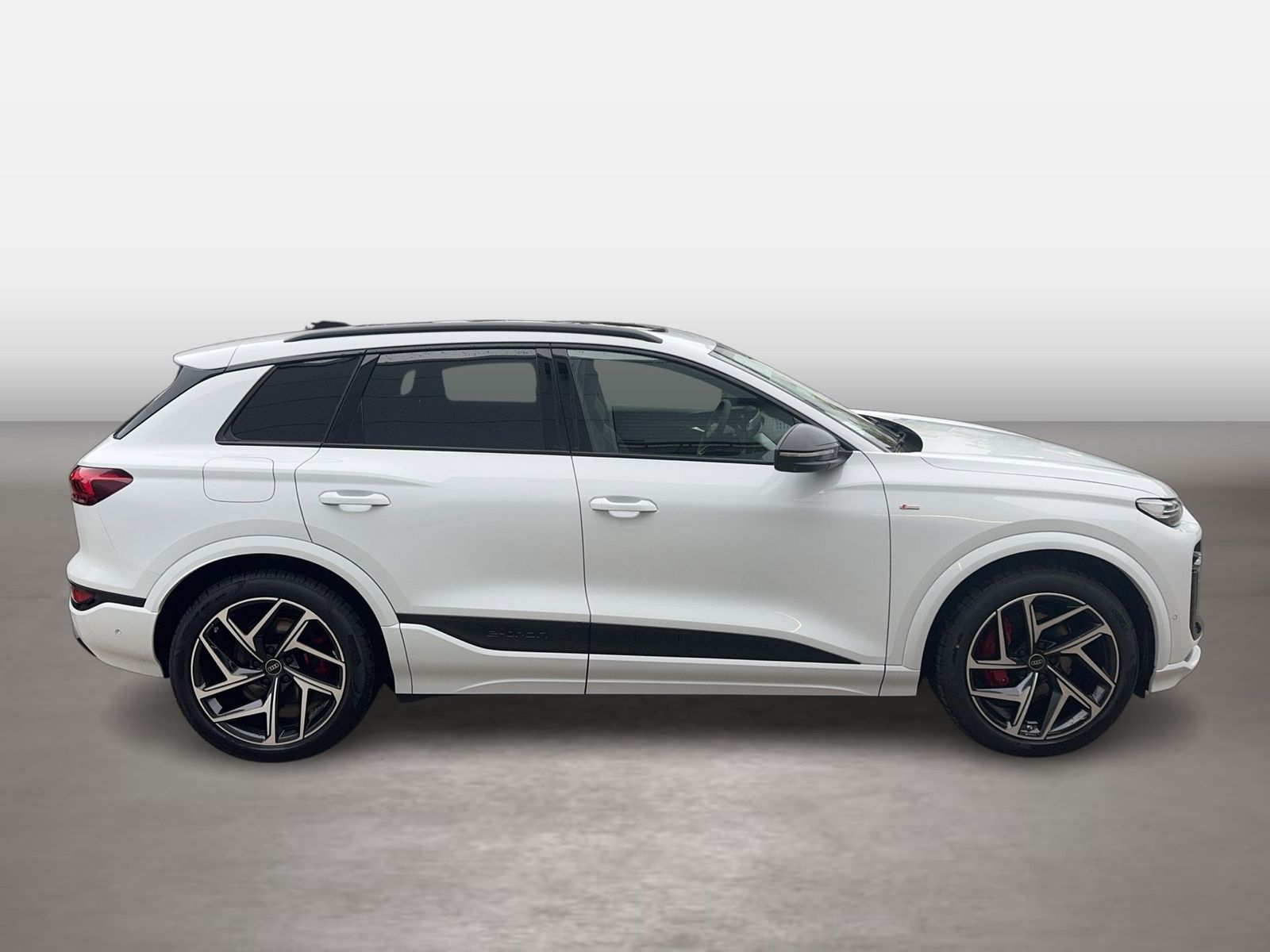 Fahrzeug autohaus mense Fahrzeugabbildung Audi Q6 SUV e-tron quattro 315 kW Matrix B&O - mit KI generiert/bearbeitet