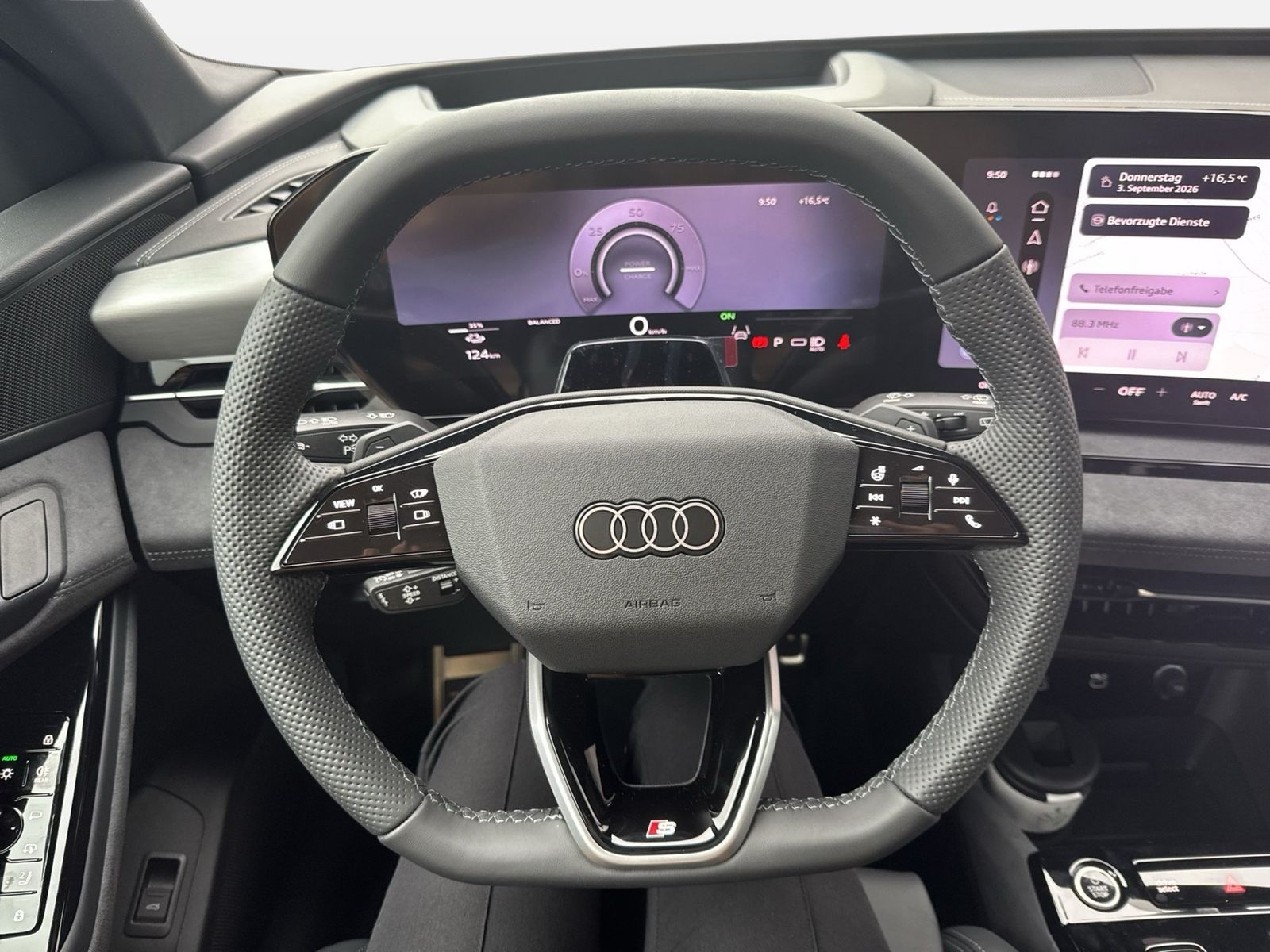 Fahrzeug autohaus mense Fahrzeugabbildung Audi Q6 SUV e-tron quattro 315 kW Matrix B&O - mit KI generiert/bearbeitet