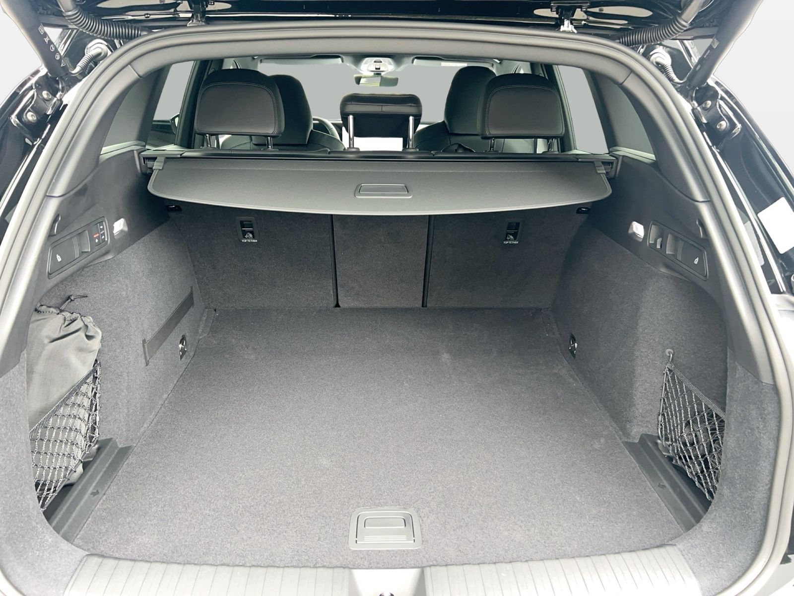 Fahrzeug autohaus mense Fahrzeugabbildung Audi Q6 SUV e-tron quattro 315 kW Matrix B&O - mit KI generiert/bearbeitet