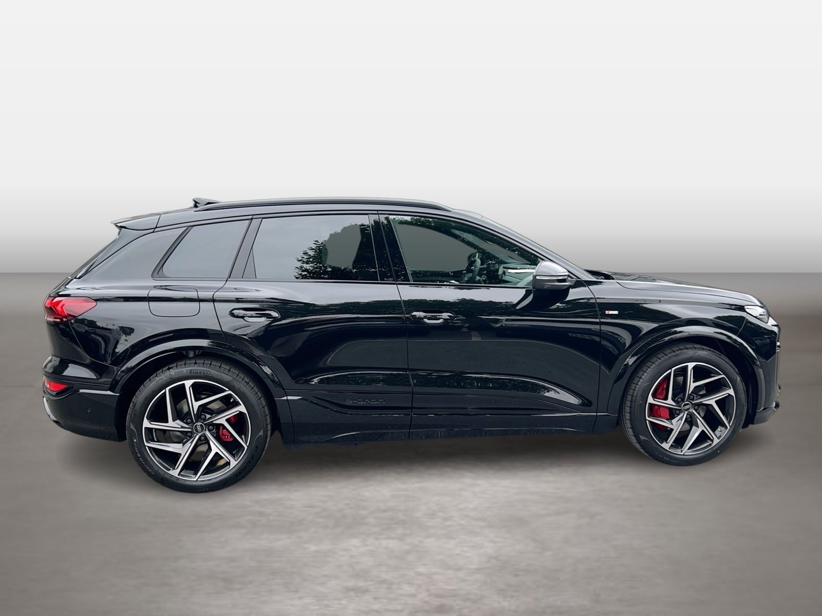 Fahrzeug autohaus mense Fahrzeugabbildung Audi Q6 SUV e-tron quattro 315 kW Matrix B&O - mit KI generiert/bearbeitet
