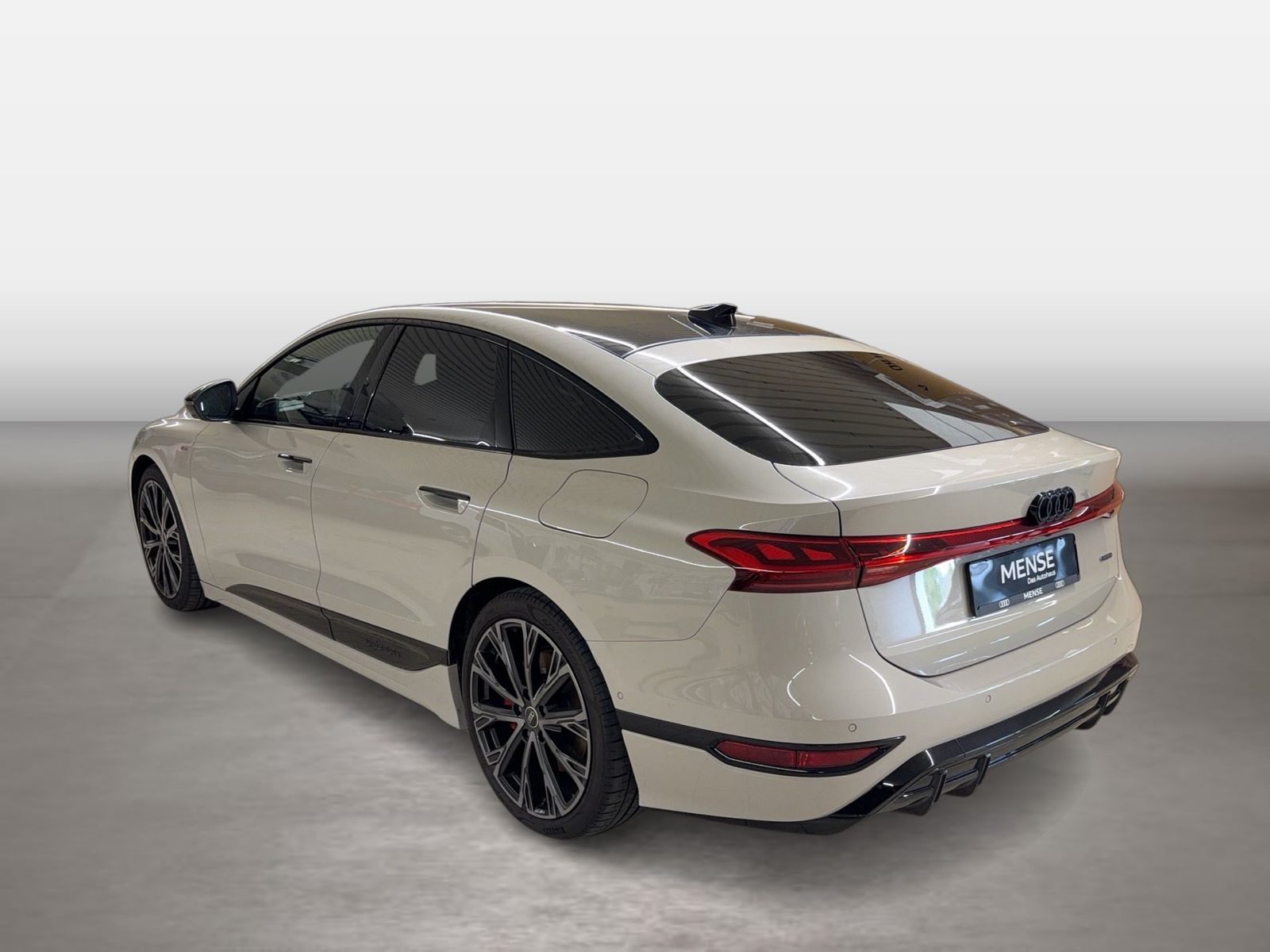 Fahrzeug autohaus mense Fahrzeugabbildung Audi A6 Sportback e-tron quattro B&O AHK HUD Luft ACC - mit KI generiert/bearbeitet