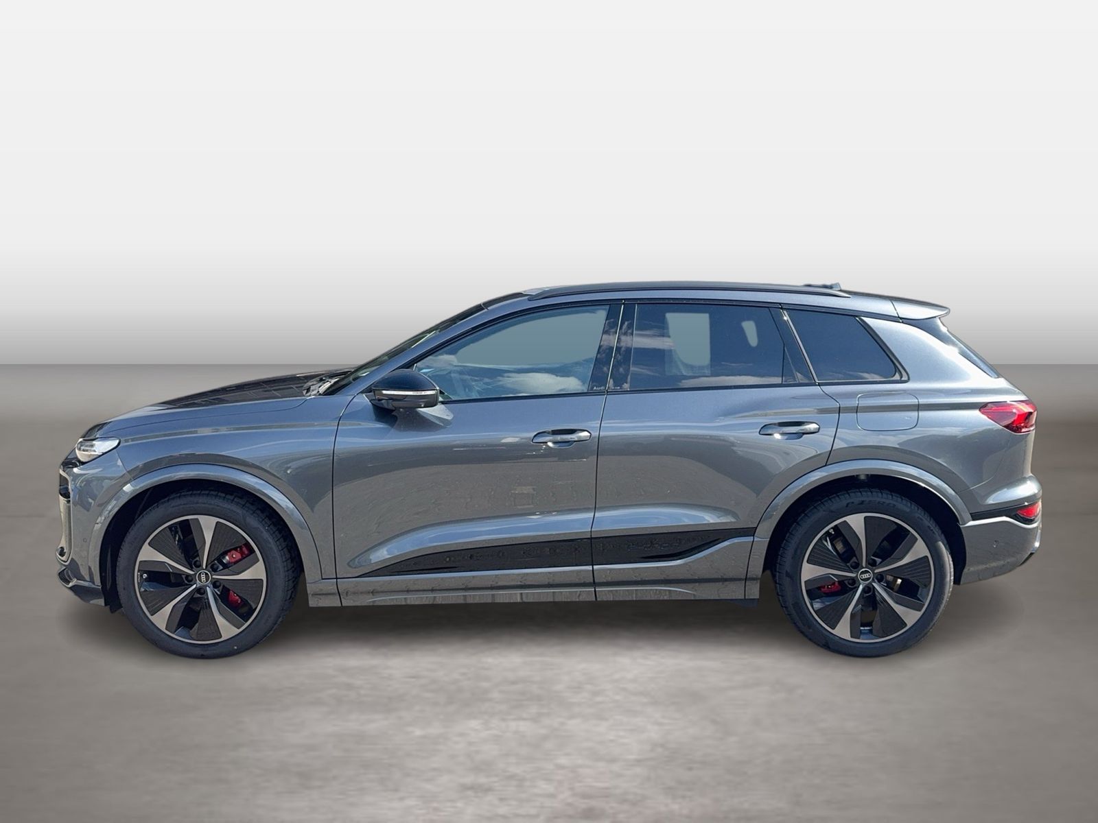 Fahrzeugabbildung Audi SQ6 SUV e-tron 360 kW Matrix B&O CarPlay TechPro - mit KI generiert/bearbeitet