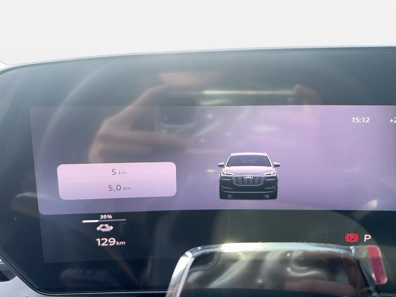 Fahrzeugabbildung Audi SQ6 SUV e-tron 360 kW Matrix B&O CarPlay TechPro - mit KI generiert/bearbeitet