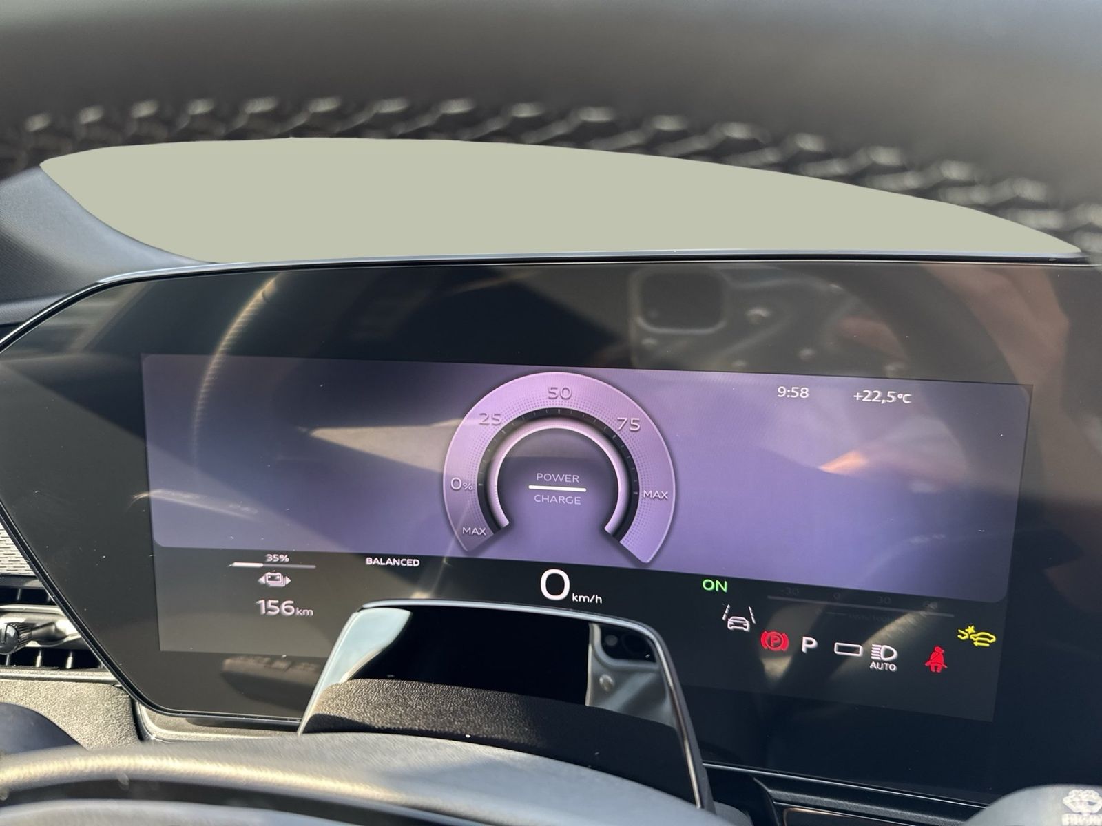 Fahrzeug autohaus mense Fahrzeugabbildung Audi A6 Sportback e-tron quattro 315 kW LM - mit KI generiert/bearbeitet