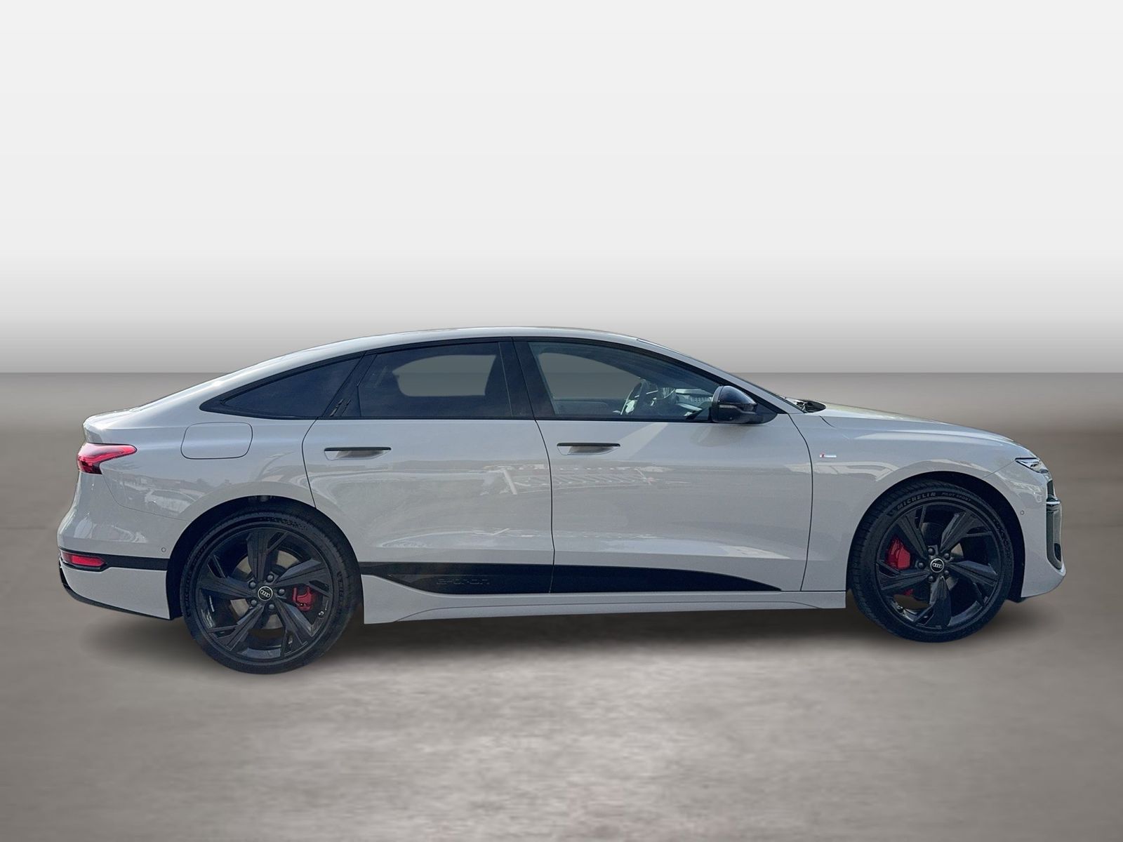 Fahrzeug autohaus mense Fahrzeugabbildung Audi A6 Sportback e-tron quattro 315 kW LM - mit KI generiert/bearbeitet