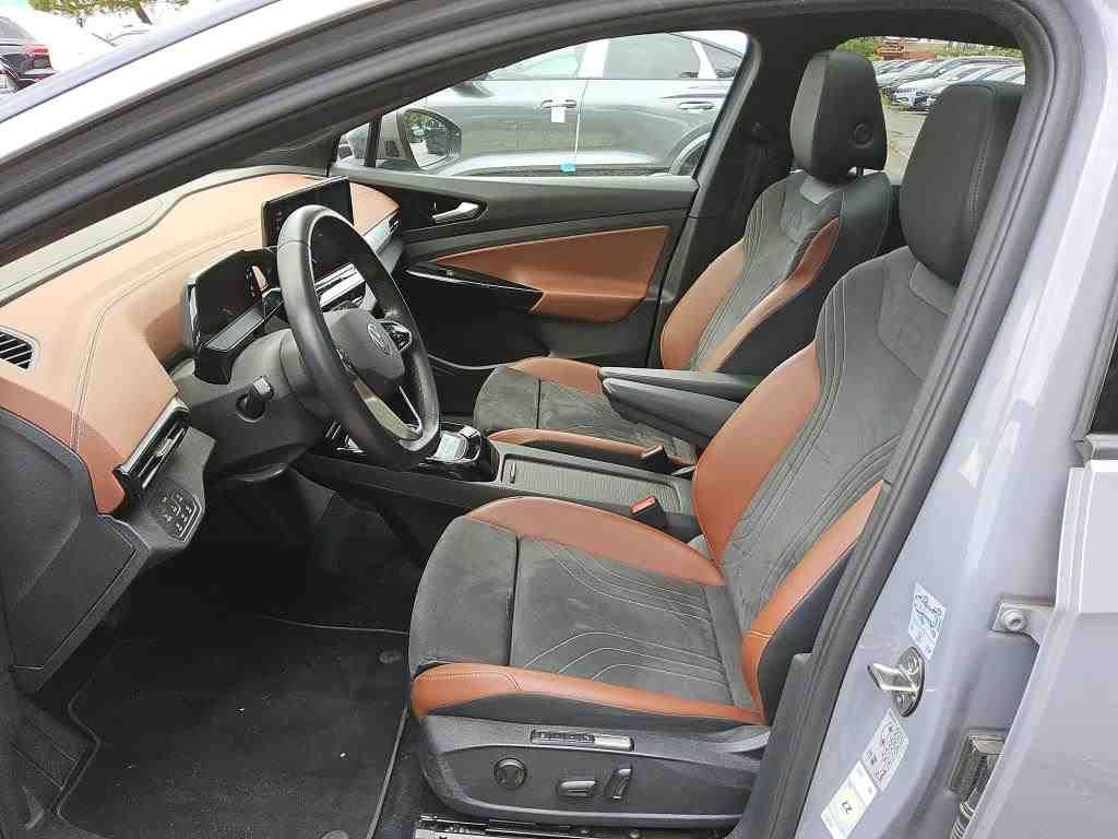 Fahrzeugabbildung Volkswagen ID.5 Pro Performance IQ.Light Matrix CarPlay AHK