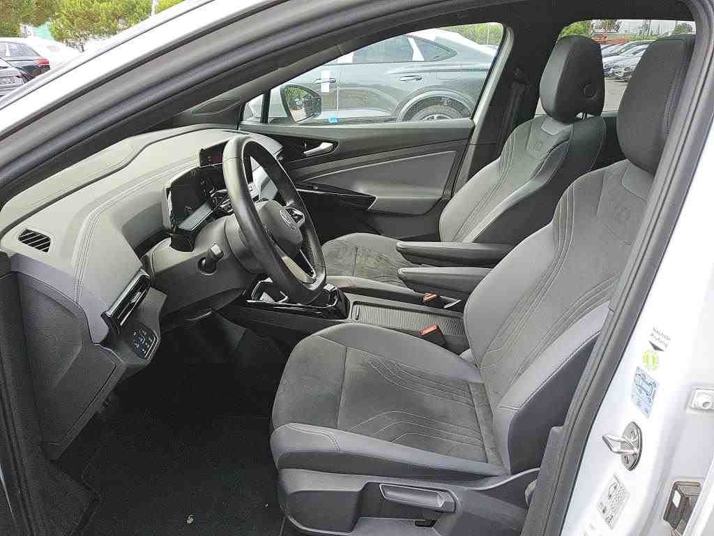 Fahrzeugabbildung Volkswagen ID.4 Pro Performance IQ.Light Matrix CarPlay AHK