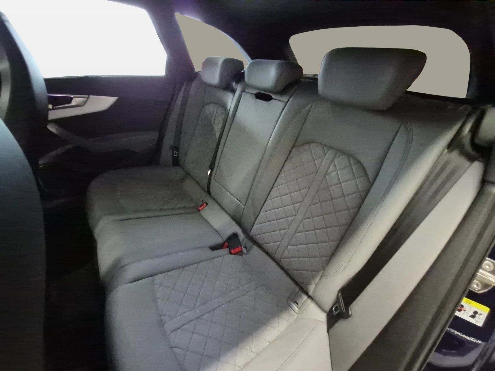 Fahrzeugabbildung Audi A4 Avant 50 TDI quattro tiptronic S line Matrix