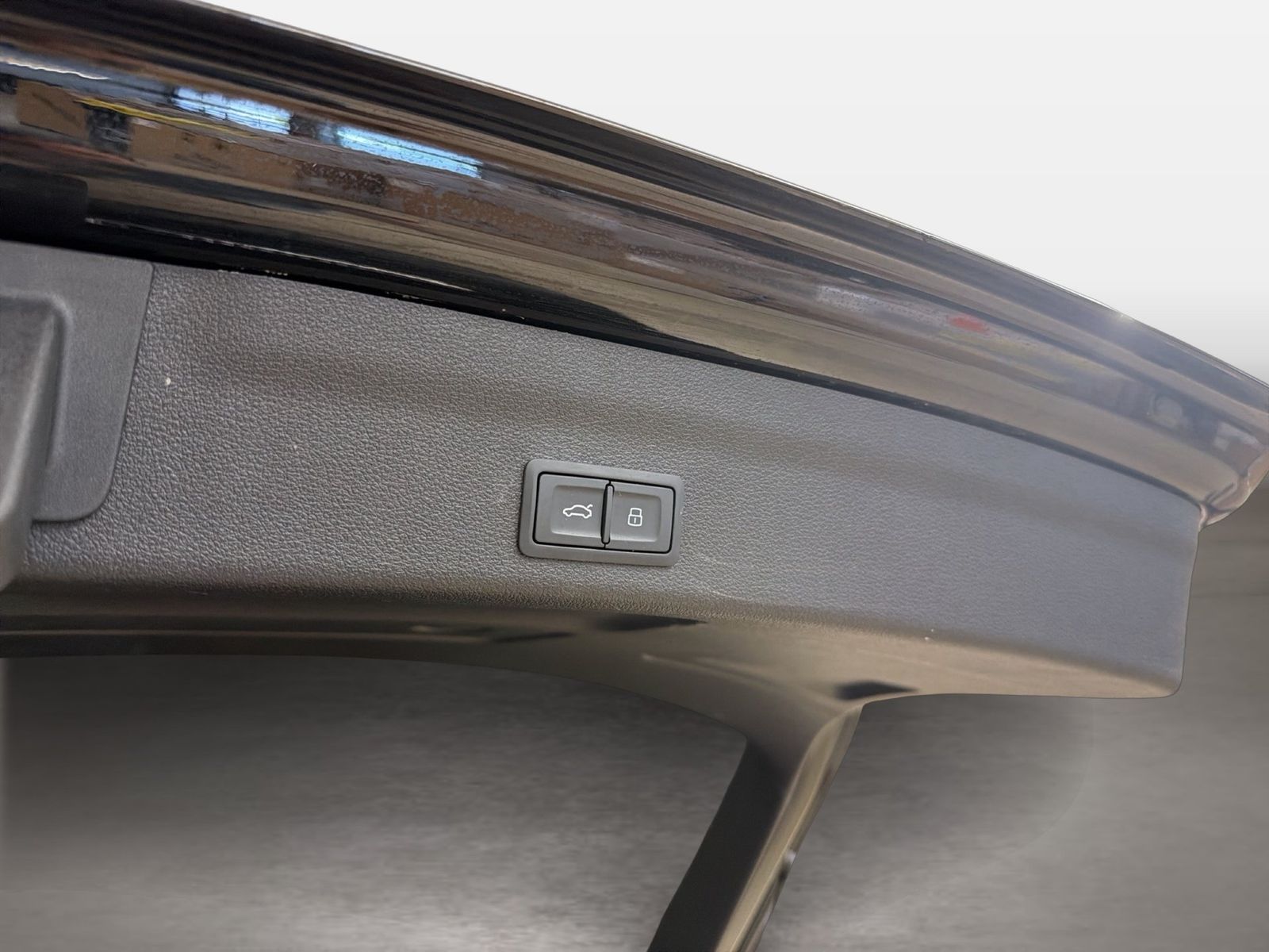 Fahrzeugabbildung Audi A6 Avant 35 TDI S tronic sport Matrix ACC LED LM