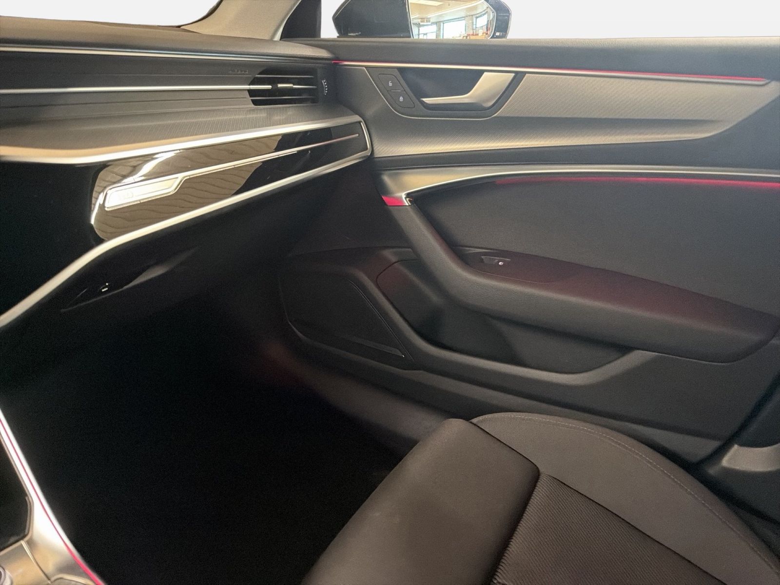 Fahrzeugabbildung Audi A6 Avant 35 TDI S tronic sport Matrix ACC LED LM