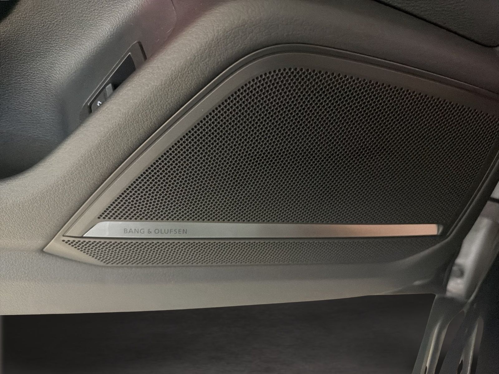 Fahrzeugabbildung Audi A6 Avant 35 TDI S tronic sport Matrix ACC LED LM