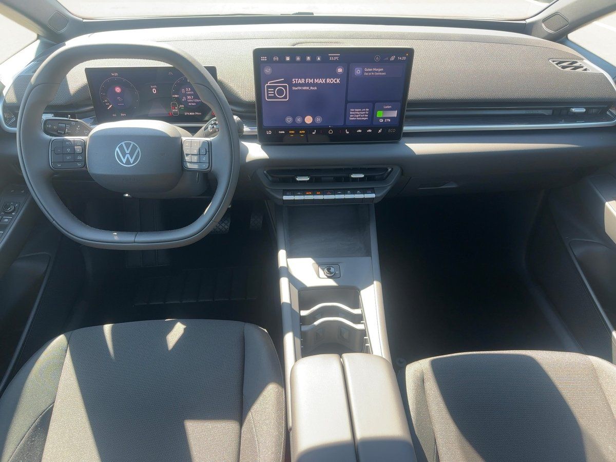 Fahrzeug autohaus mense Fahrzeugabbildung Volkswagen ID.3 Neo Trend 50 kWh 1-Gang-Automatik CarPlay - mit KI generiert/bearbeitet