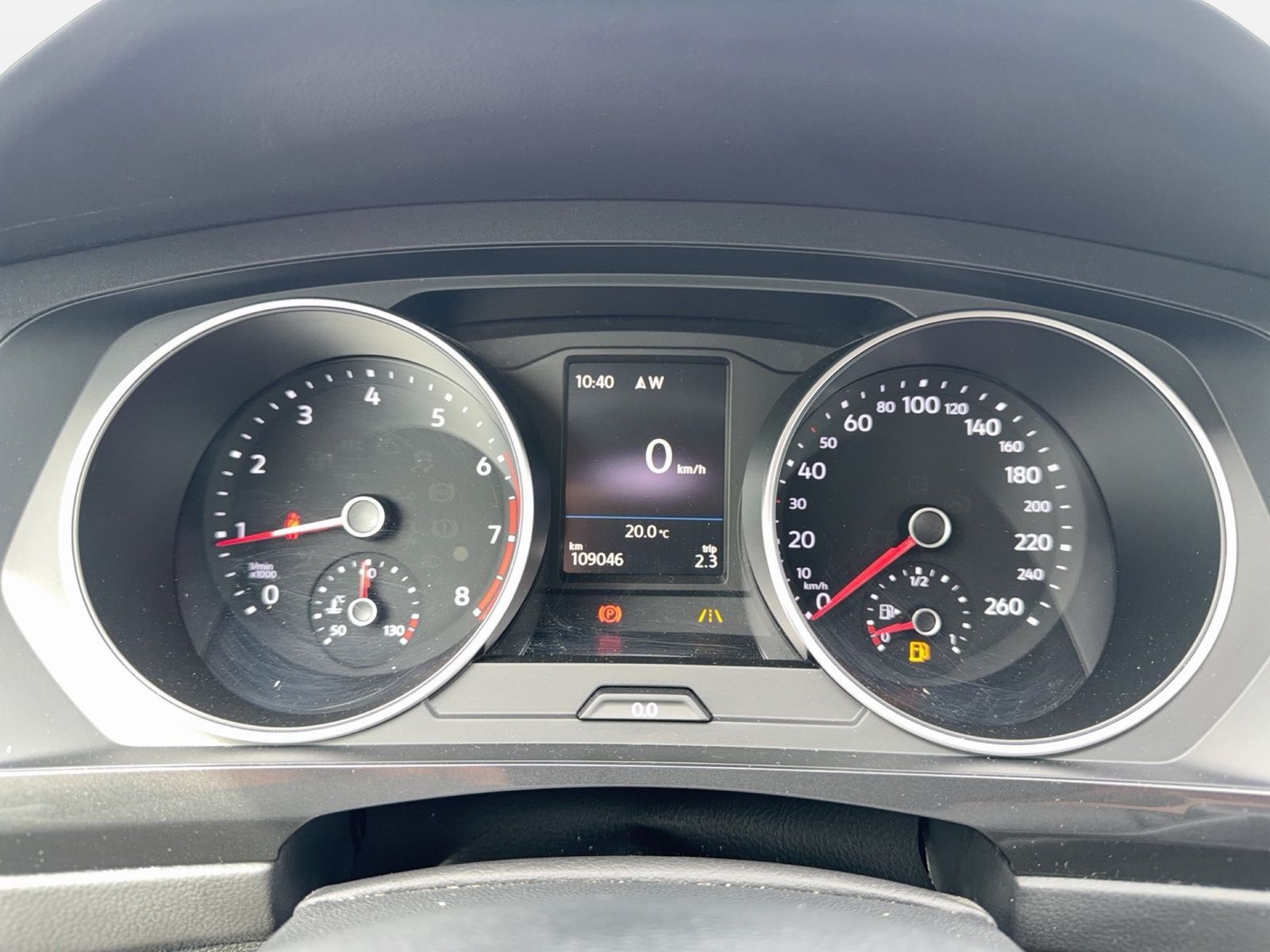 Fahrzeugabbildung Volkswagen Tiguan Comfortline Comfortline 1.5 TSI ACT OPF 9 - mit KI generiert/bearbeitet