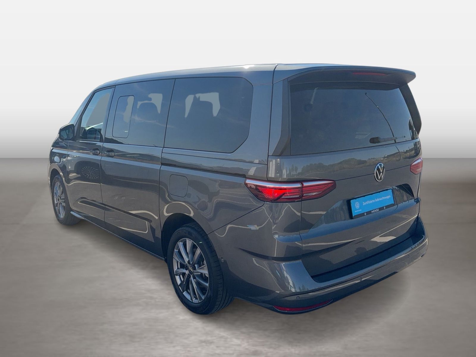 Fahrzeug autohaus mense Fahrzeugabbildung Volkswagen Multivan T7 LÜ 110kW TDI IQ.Light Matrix AHK - mit KI generiert/bearbeitet