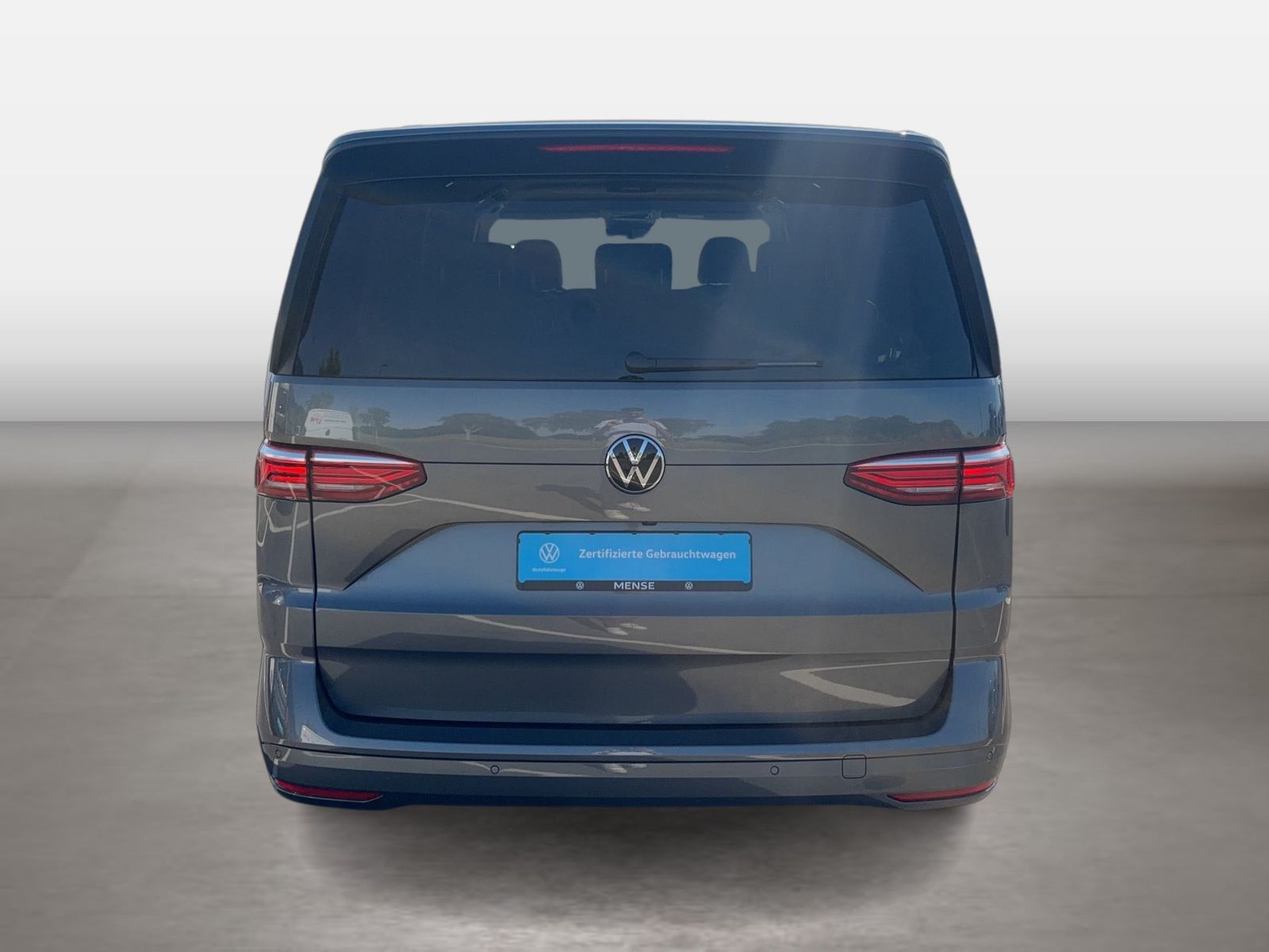 Fahrzeug autohaus mense Fahrzeugabbildung Volkswagen Multivan T7 LÜ 110kW TDI IQ.Light Matrix AHK - mit KI generiert/bearbeitet