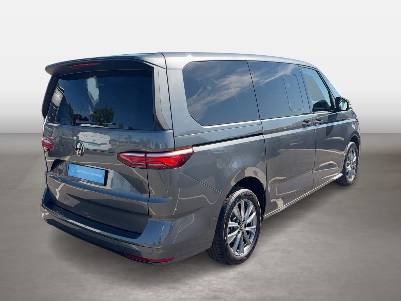 Fahrzeug autohaus mense Fahrzeugabbildung Volkswagen Multivan T7 LÜ 110kW TDI IQ.Light Matrix AHK - mit KI generiert/bearbeitet