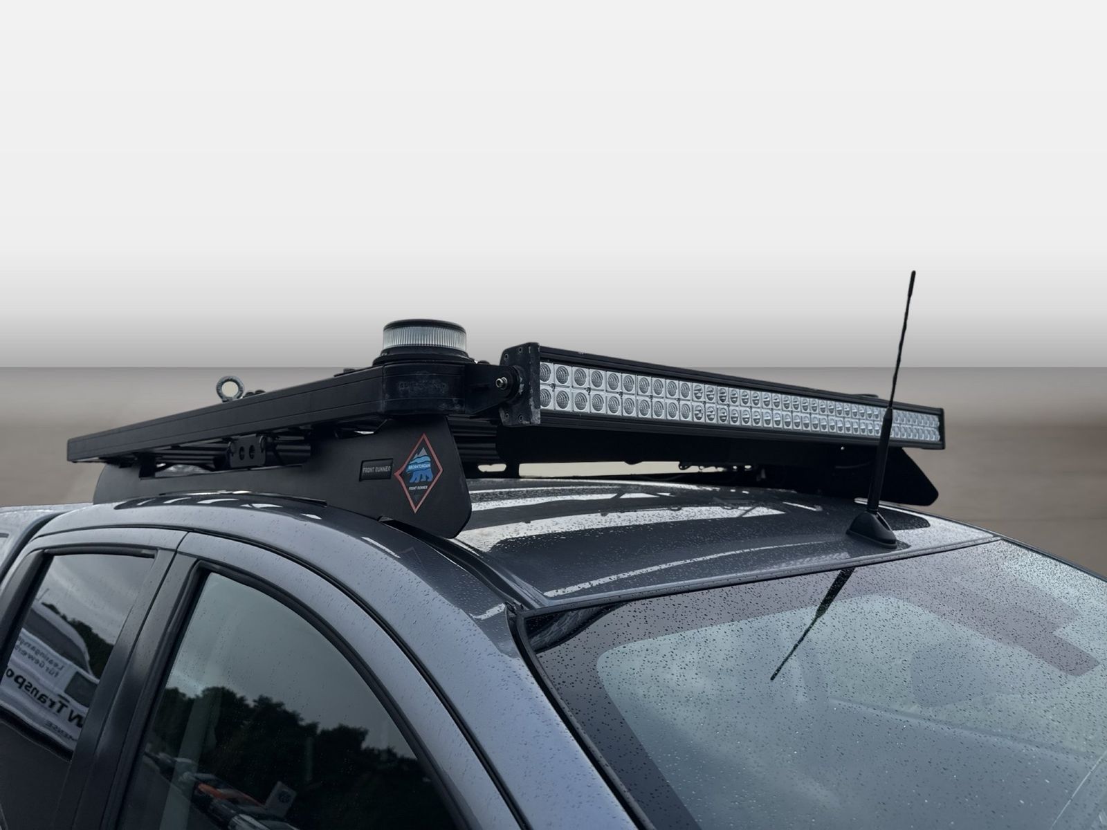 Fahrzeug autohaus mense Fahrzeugabbildung Mitsubishi L200 Plus Doppelkabine 4WD Kamera KlimaA - mit KI generiert/bearbeitet