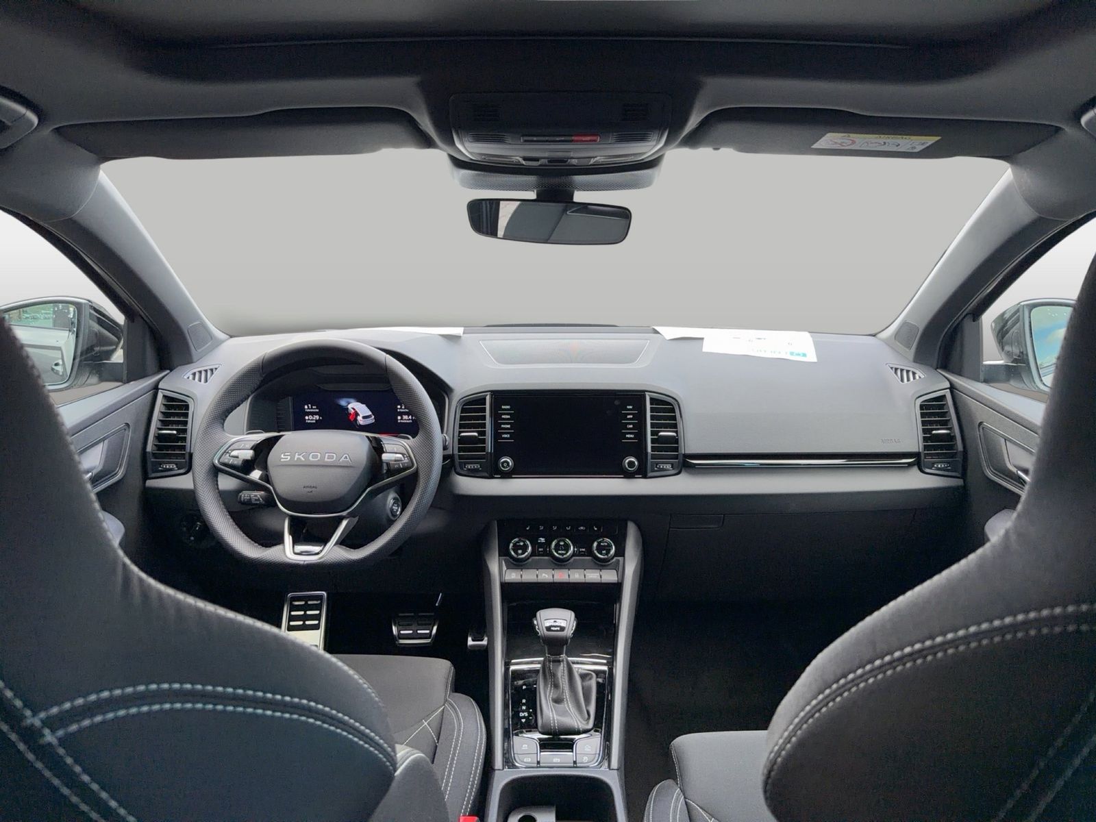 Fahrzeugabbildung SKODA Karoq 2.0 TDI 4x4 Sportline Matrix AHK Pano SD - mit KI generiert/bearbeitet
