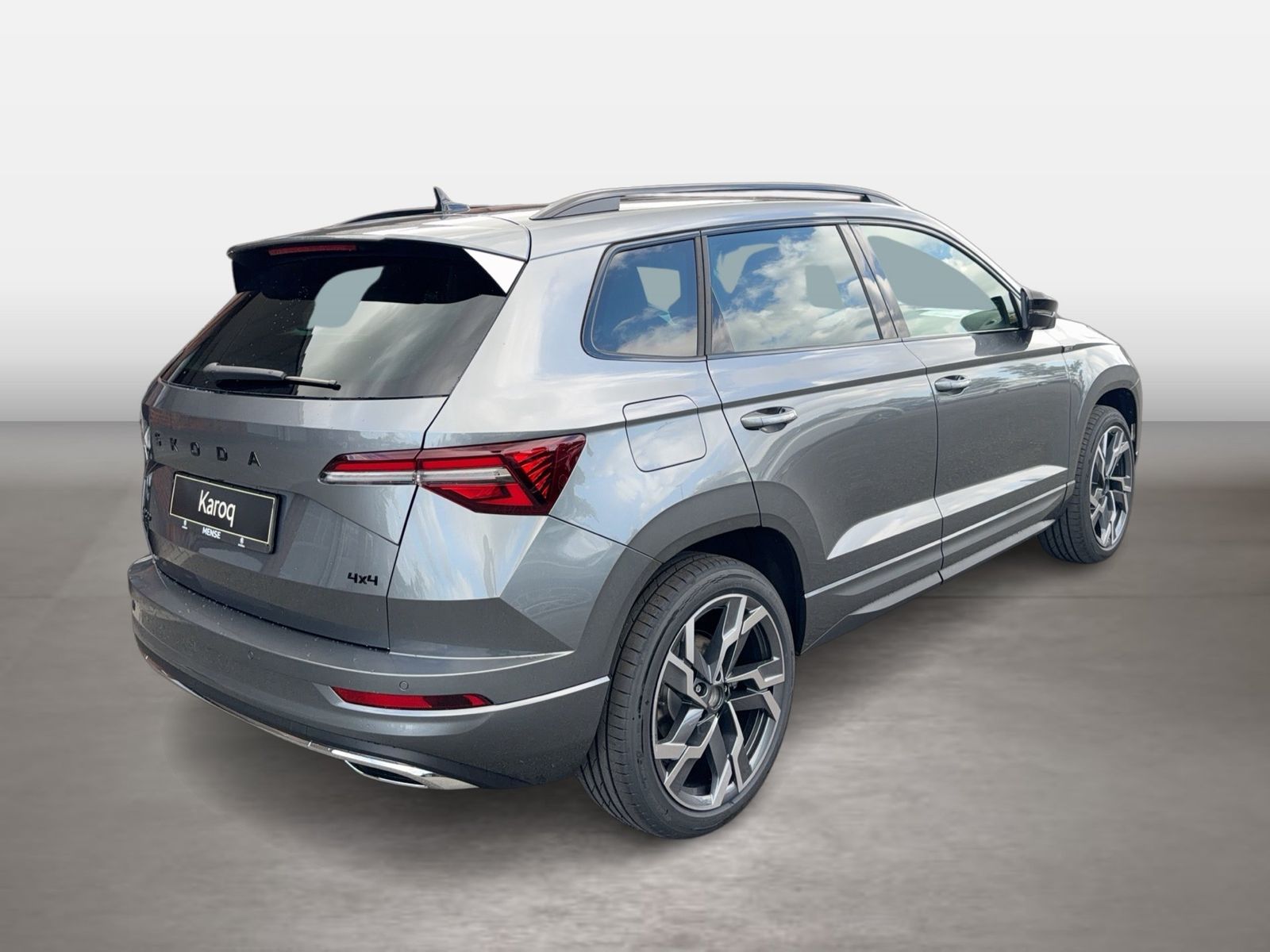 Fahrzeugabbildung SKODA Karoq 2.0 TDI 4x4 Sportline Matrix AHK Pano SD - mit KI generiert/bearbeitet