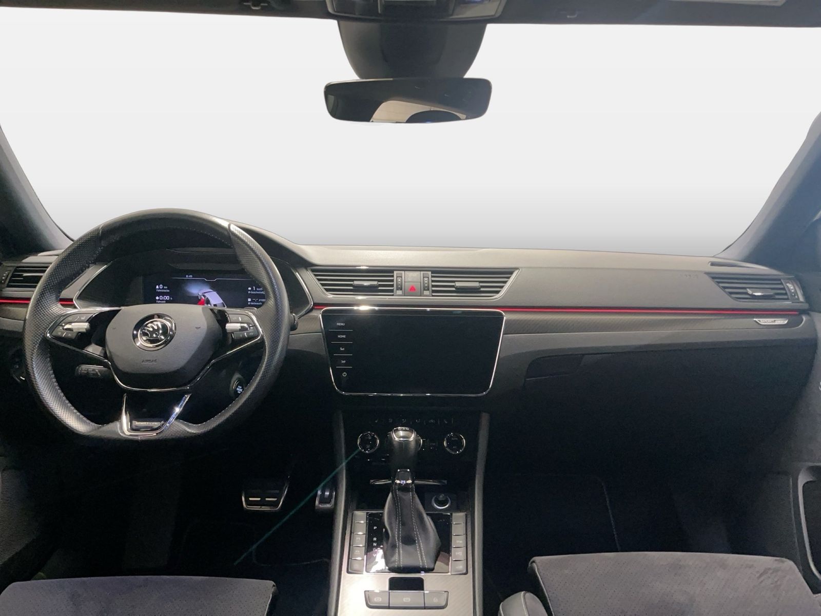 Fahrzeugabbildung SKODA Superb Combi 2.0 TDI DSG Sportline Matrix 4xSHZG - mit KI generiert/bearbeitet