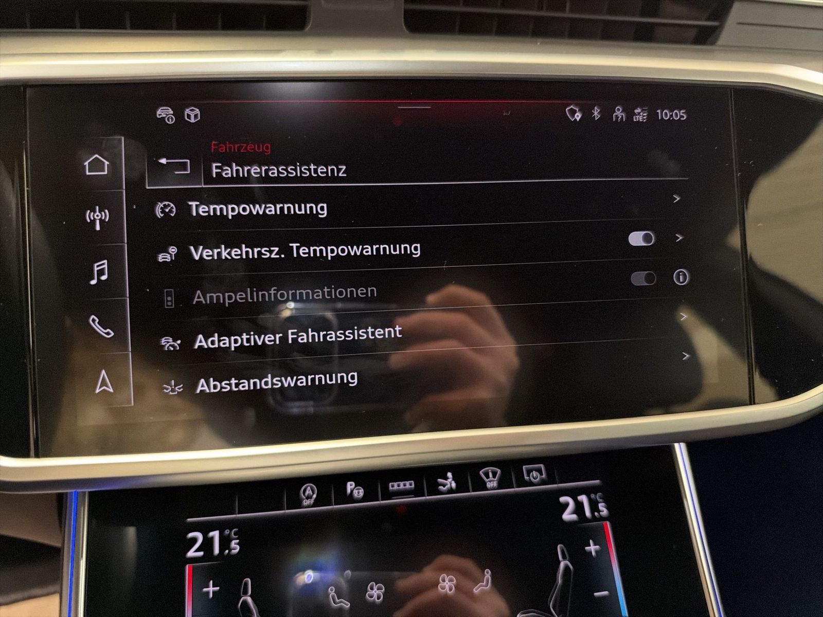 Fahrzeug autohaus mense Fahrzeugabbildung Audi A7 Sportback 45 TFSI S tronic S line CarPlay AHK - mit KI generiert/bearbeitet