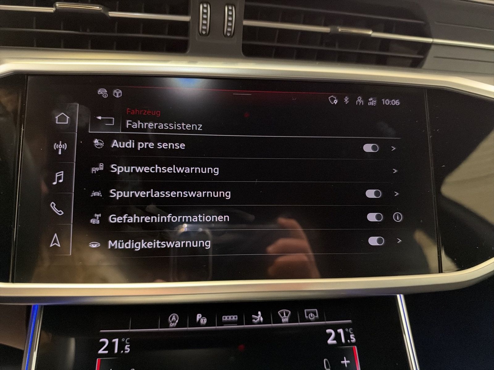 Fahrzeug autohaus mense Fahrzeugabbildung Audi A7 Sportback 45 TFSI S tronic S line CarPlay AHK - mit KI generiert/bearbeitet