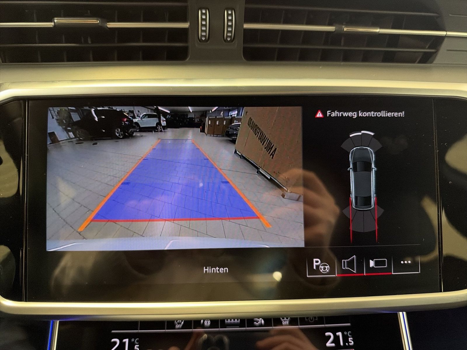 Fahrzeug autohaus mense Fahrzeugabbildung Audi A7 Sportback 45 TFSI S tronic S line CarPlay AHK - mit KI generiert/bearbeitet