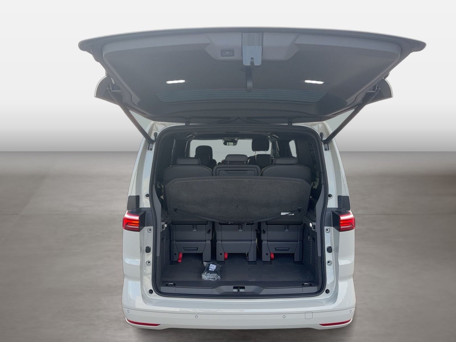 Fahrzeugabbildung Volkswagen Multivan Life Generation Motor: 2.0 l TDI SCR 11 - mit KI generiert/bearbeitet