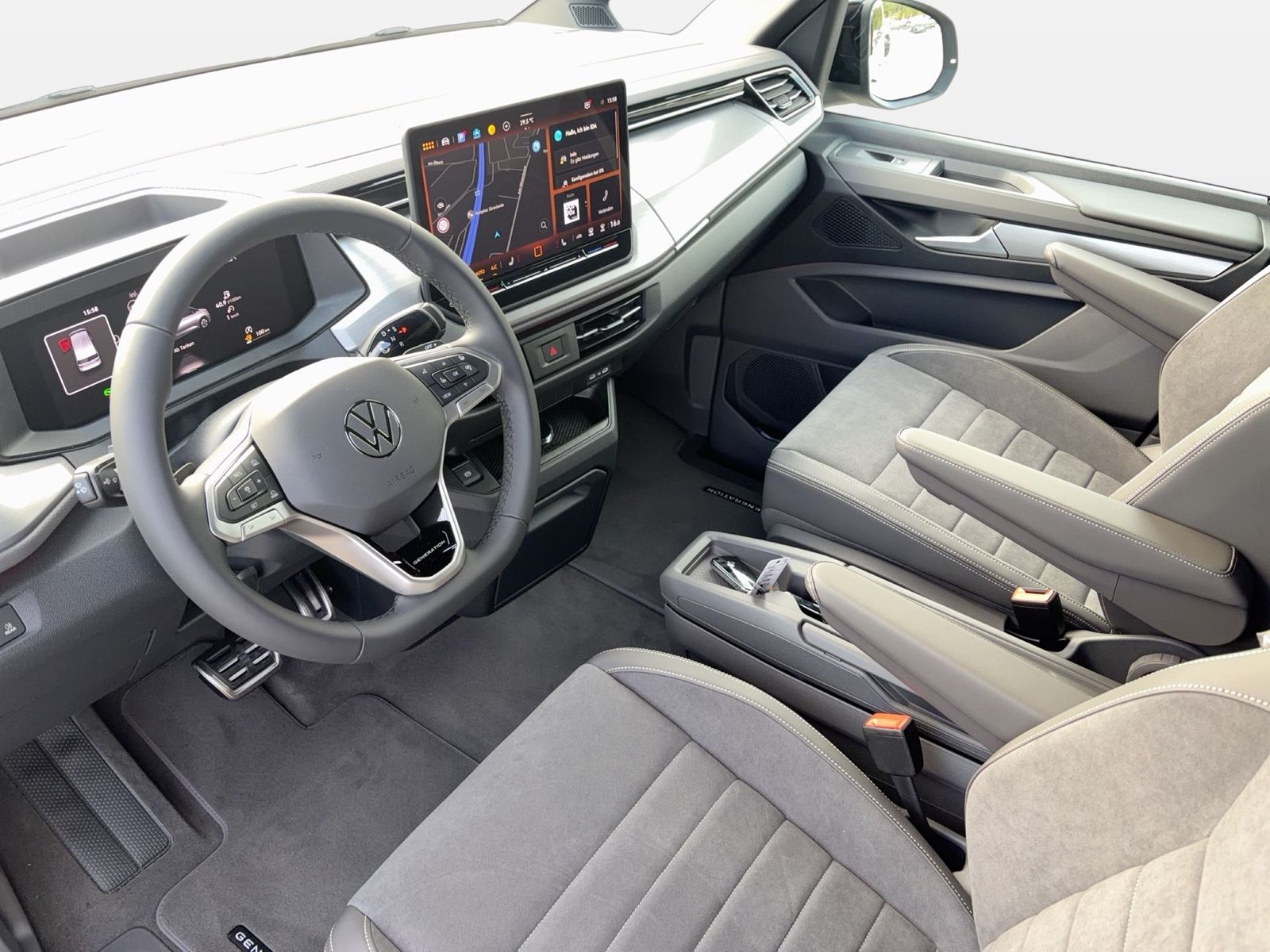 Fahrzeugabbildung Volkswagen Multivan Life Generation Motor: 2.0 l TDI SCR 11 - mit KI generiert/bearbeitet