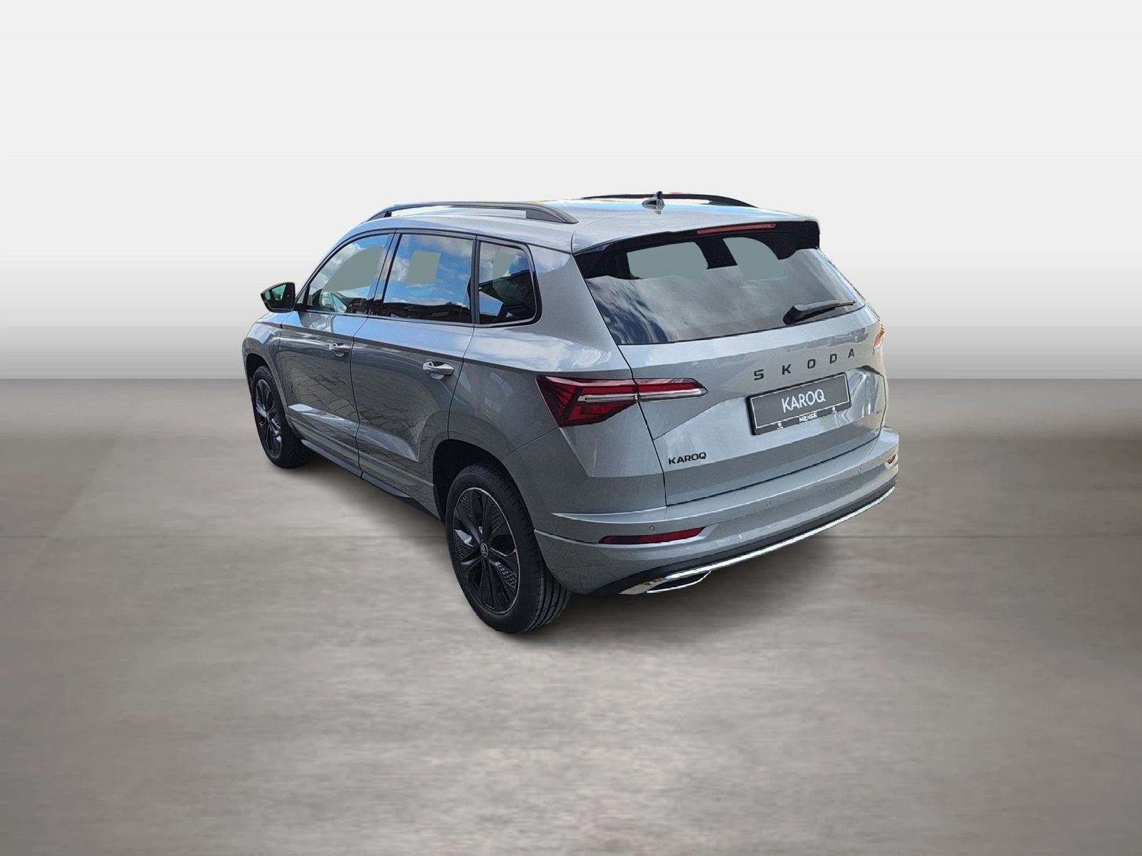 Fahrzeugabbildung SKODA Karoq 1.5 TSI ACT Sportline Matrix AHK 4xSHZG LM - mit KI generiert/bearbeitet