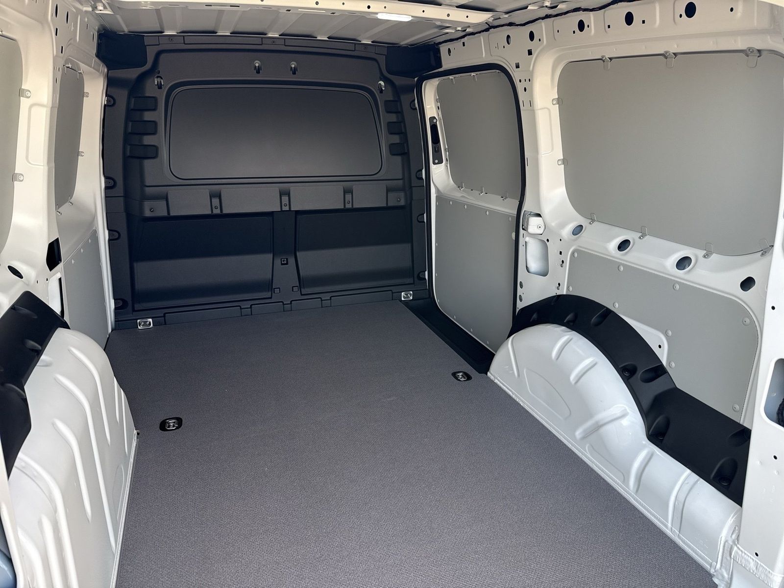 Fahrzeug autohaus mense Fahrzeugabbildung Volkswagen Der neue Caddy Cargo Maxi Motor: 2.0 l TDI EU6 S - mit KI generiert/bearbeitet
