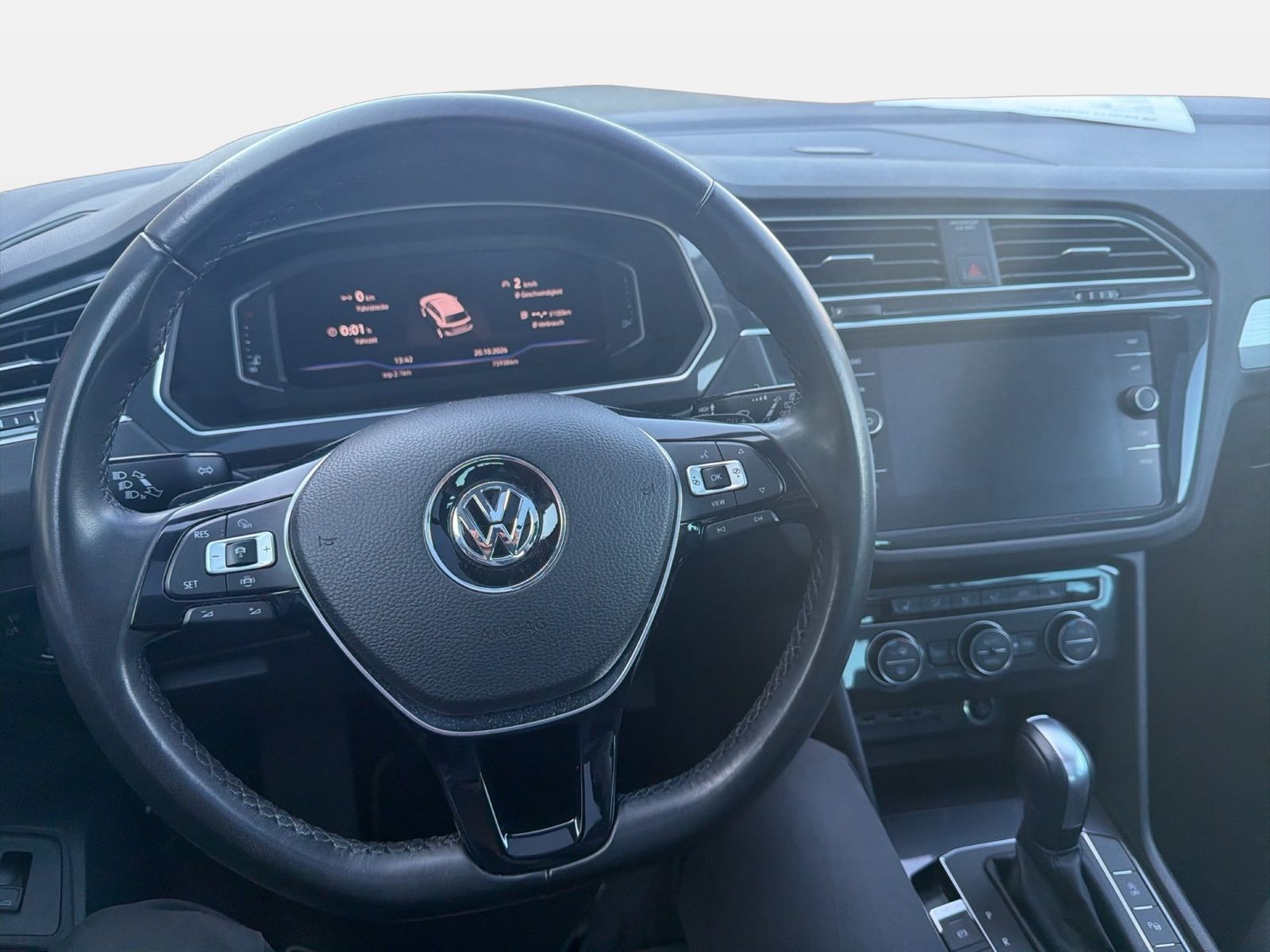 Fahrzeug autohaus mense Fahrzeugabbildung Volkswagen Tiguan 2.0 TSI DSG R-Line CarPlay|AHK|Pano|SD|LM - mit KI generiert/bearbeitet