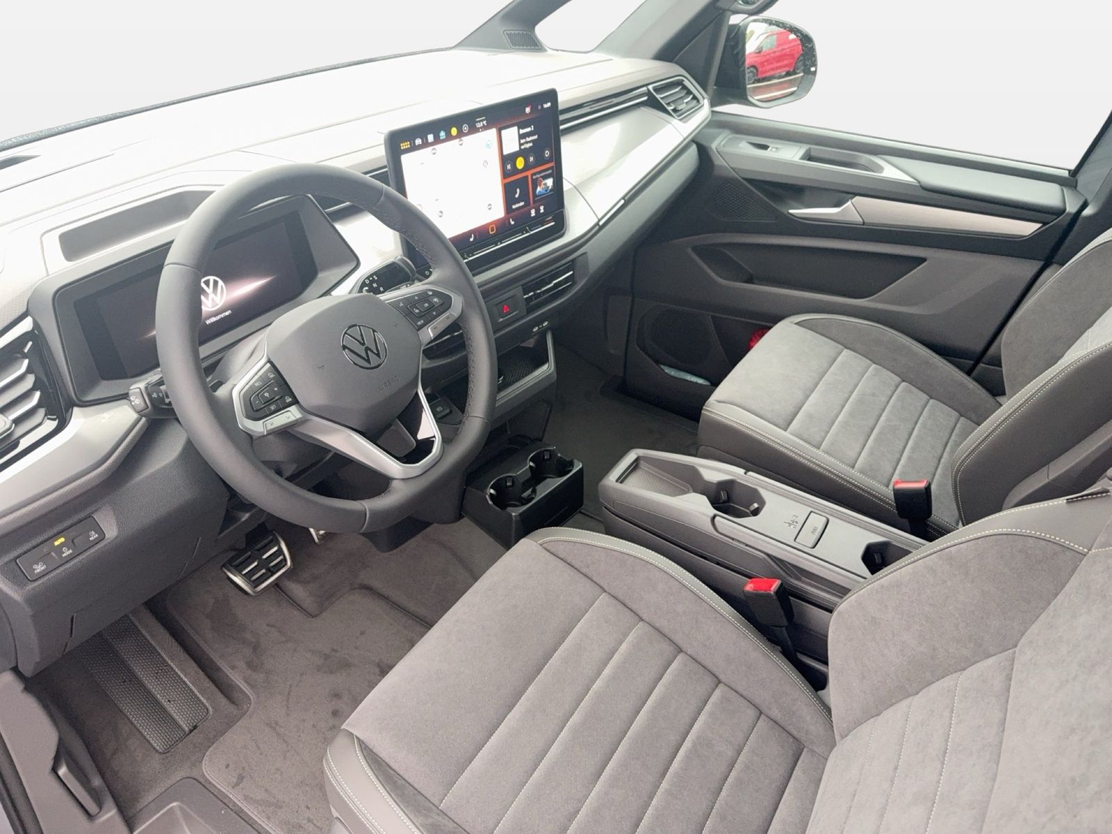 Fahrzeugabbildung Volkswagen Multivan Life Edition Motor: 2.0 l TDI SCR 110 k - mit KI generiert/bearbeitet
