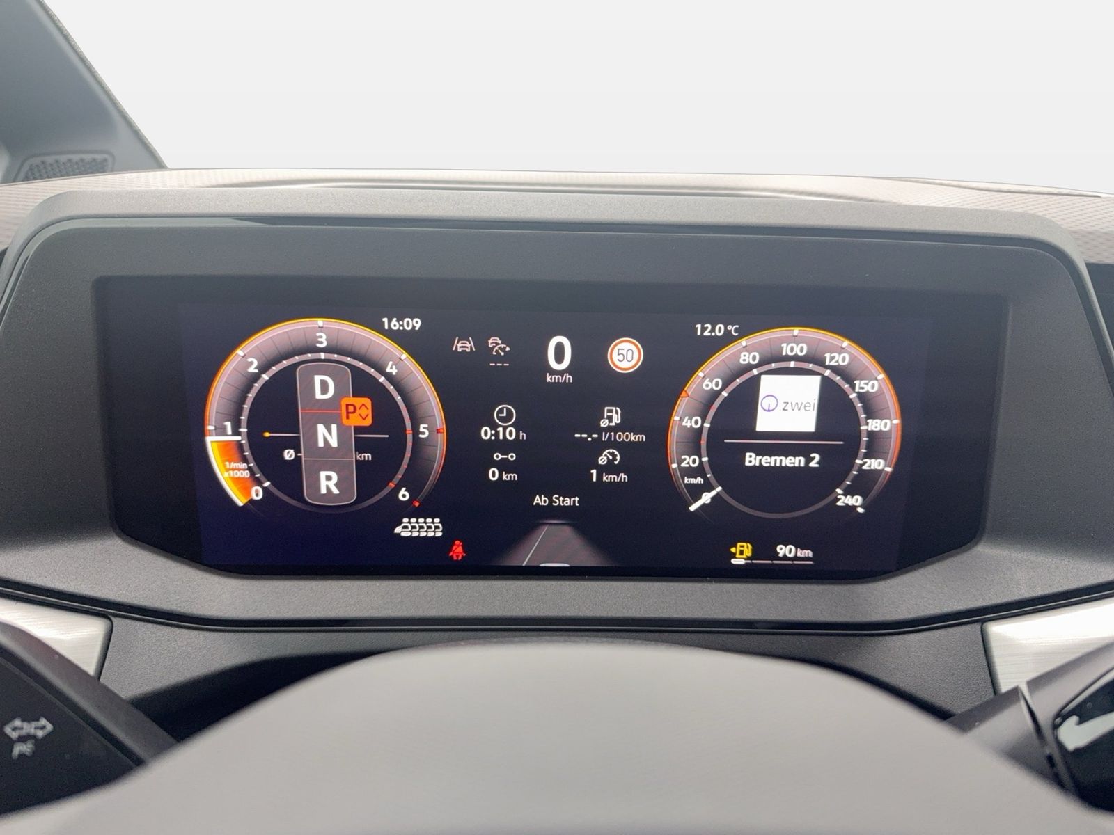 Fahrzeugabbildung Volkswagen Multivan Life Edition Motor: 2.0 l TDI SCR 110 k - mit KI generiert/bearbeitet