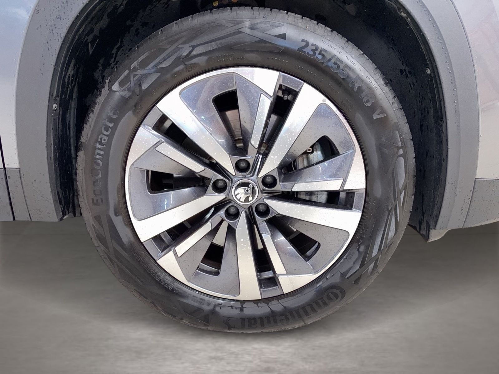 Fahrzeugabbildung SKODA Kodiaq Selection 2.0l TDI 142kW 7-Gang-DSG 4x4 A - mit KI generiert/bearbeitet