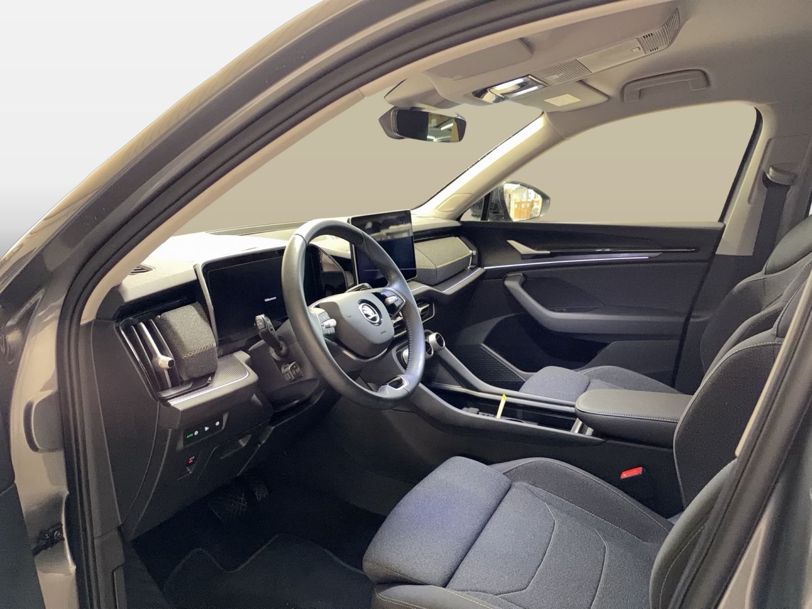 Fahrzeugabbildung SKODA Kodiaq Selection 2.0l TDI 142kW 7-Gang-DSG 4x4 A - mit KI generiert/bearbeitet