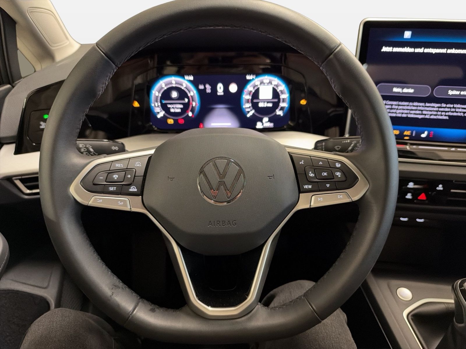 Fahrzeug autohaus mense Fahrzeugabbildung Volkswagen Golf VIII 1.5 TSI Life IQ.Light Matrix CarPlay - mit KI generiert/bearbeitet