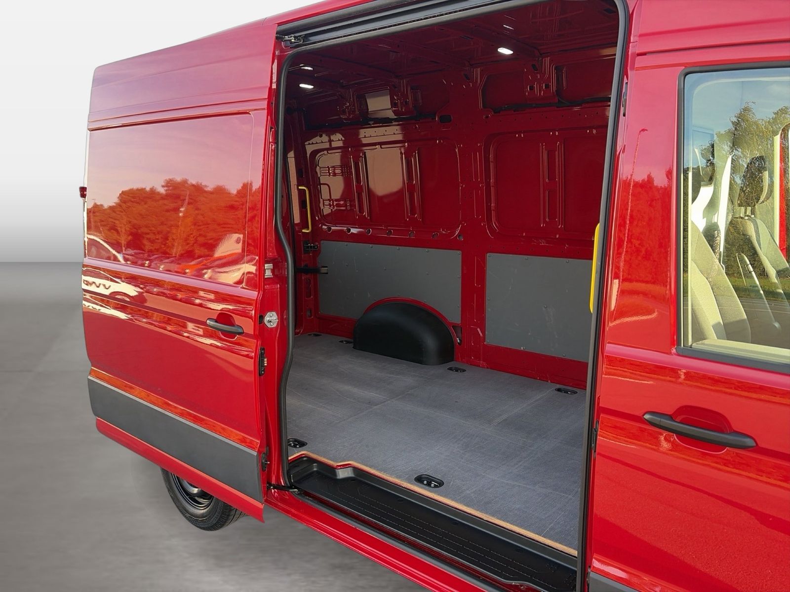 Fahrzeugabbildung Volkswagen Crafter Kasten 35 2.0 TDI 103kW CarPlay AHK ACC - mit KI generiert/bearbeitet