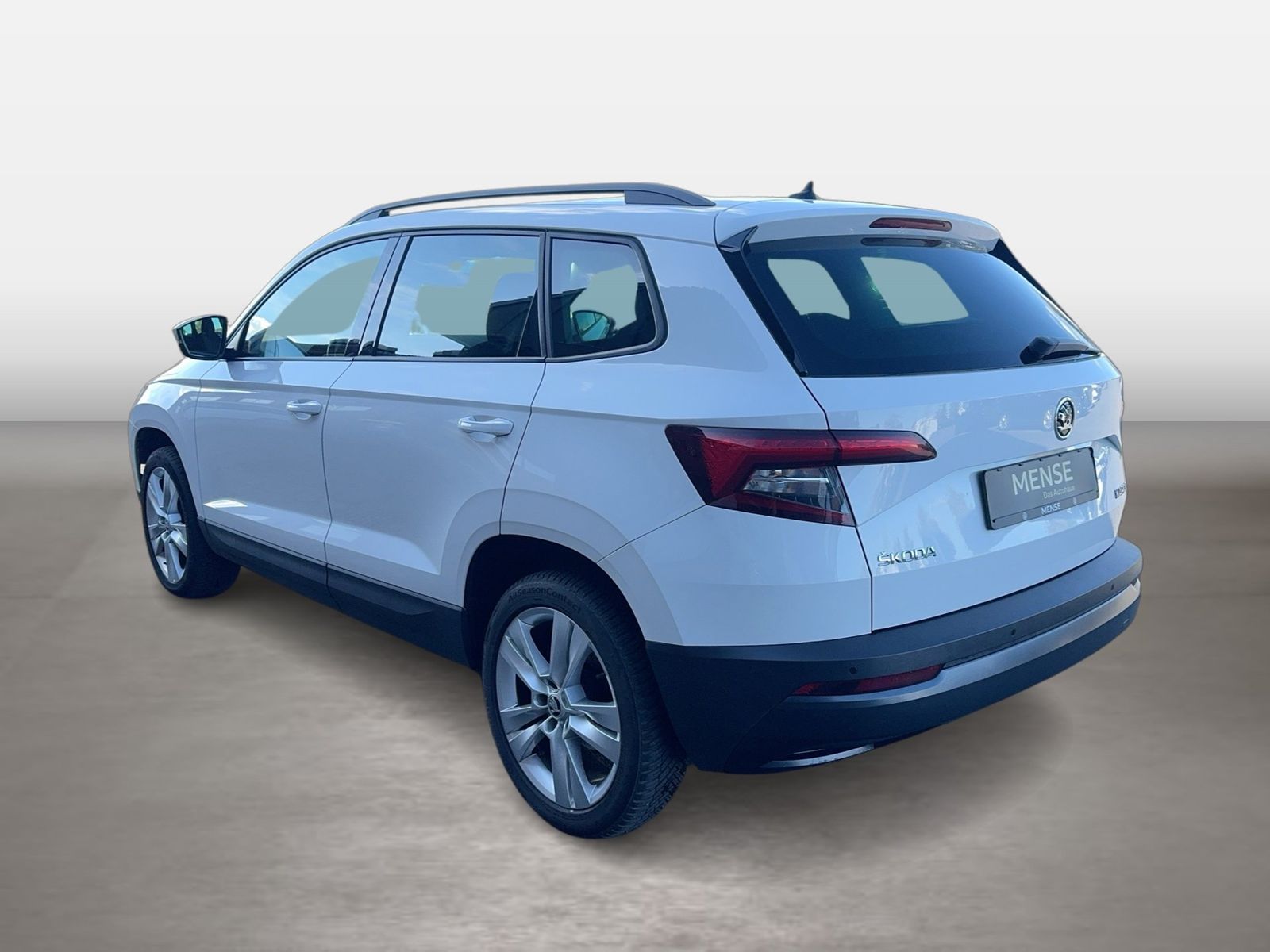 Fahrzeugabbildung SKODA Karoq Style 1.5l TSI 110kW 7-Gang-DSG 4xSHZG LED - mit KI generiert/bearbeitet