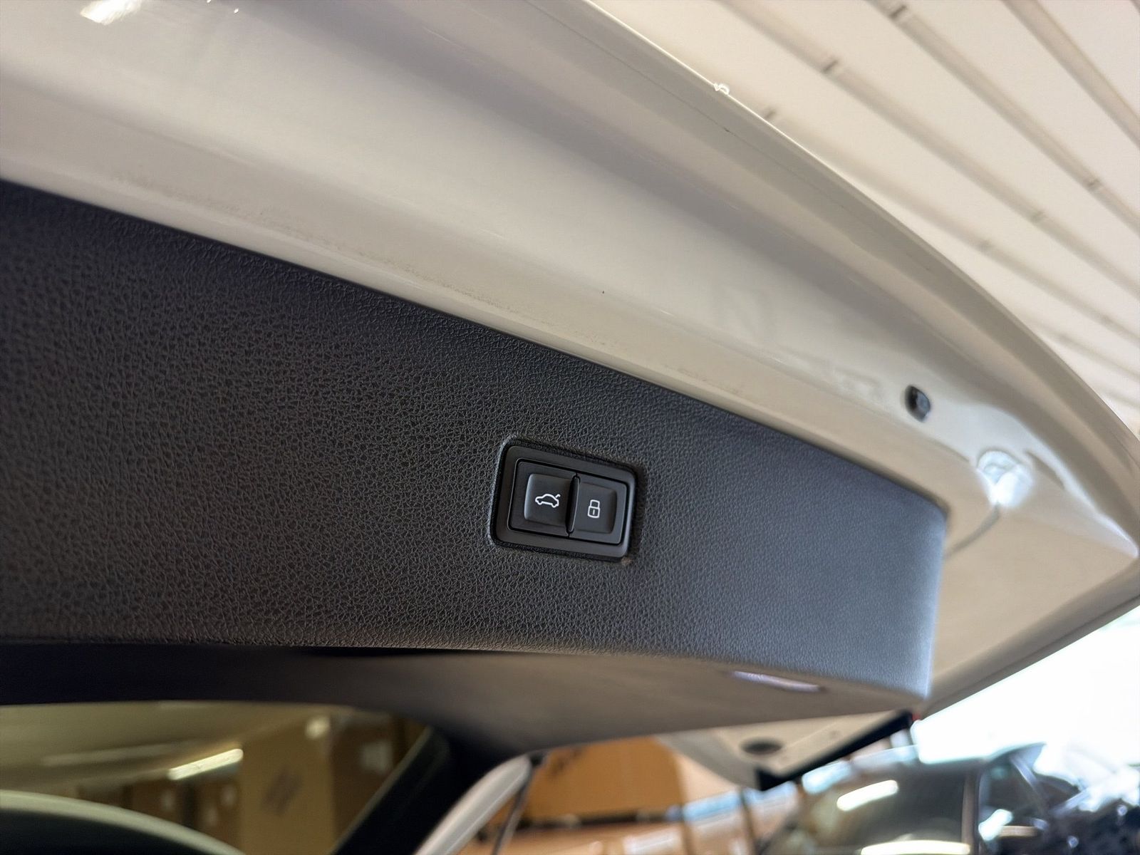 Fahrzeug autohaus mense Fahrzeugabbildung Audi Q7 60 TFSI e quattro tiptronic S line Matrix B&O - mit KI generiert/bearbeitet