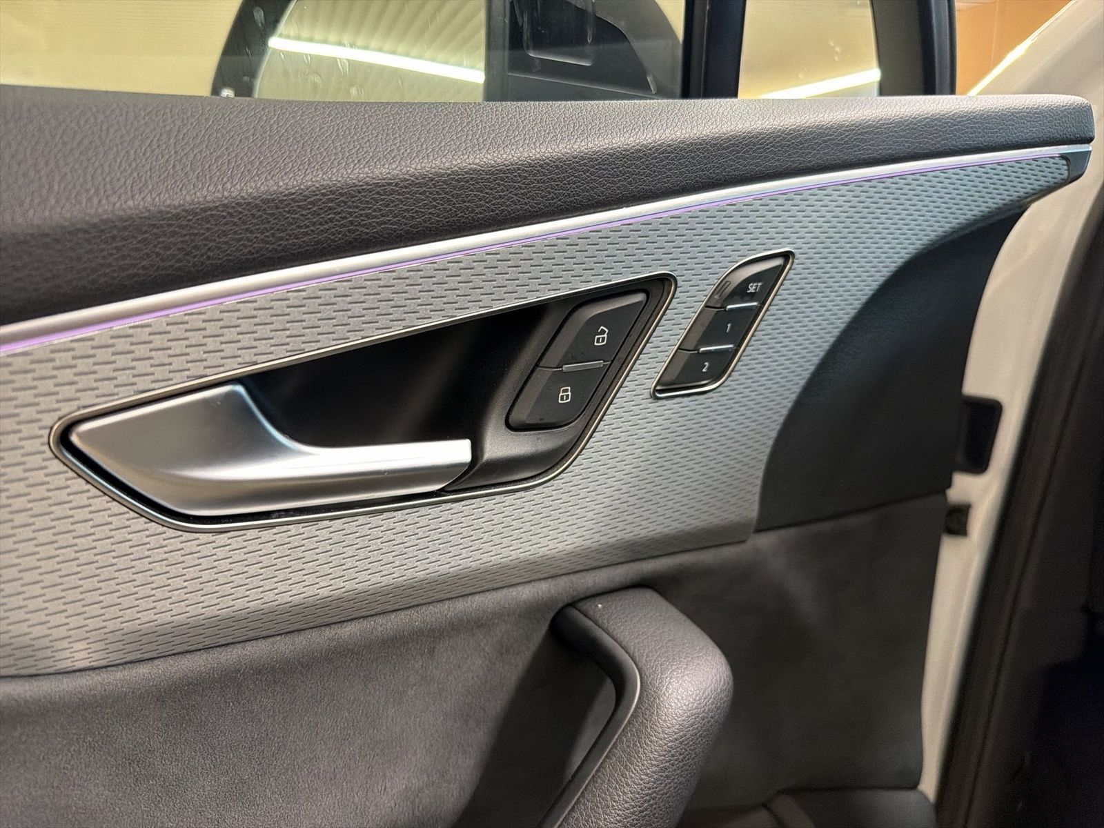 Fahrzeug autohaus mense Fahrzeugabbildung Audi Q7 60 TFSI e quattro tiptronic S line Matrix B&O - mit KI generiert/bearbeitet