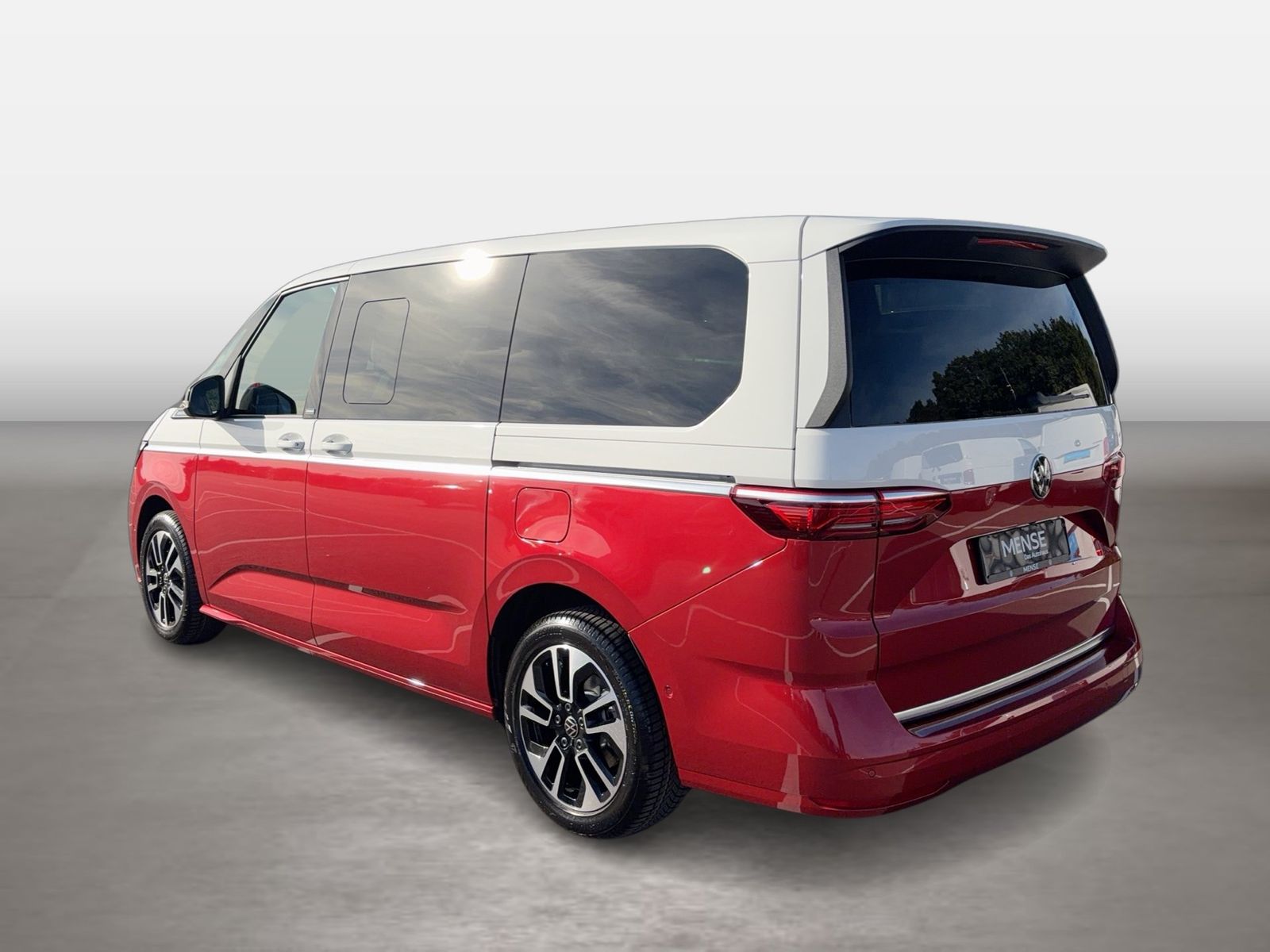 Fahrzeug autohaus mense Fahrzeugabbildung Volkswagen Multivan Life Generation 2.0 l TDI 110 kW DSG LM - mit KI generiert/bearbeitet