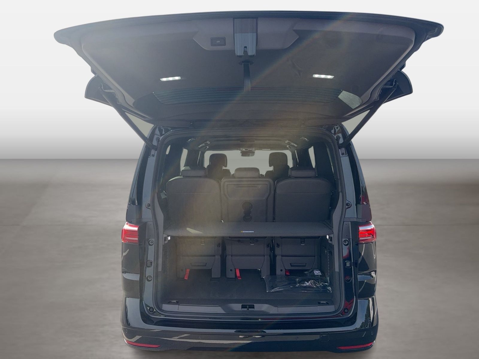 Fahrzeug autohaus mense Fahrzeugabbildung Volkswagen Multivan Life Generation 2.0 TDI 110kW DSG AHK - mit KI generiert/bearbeitet