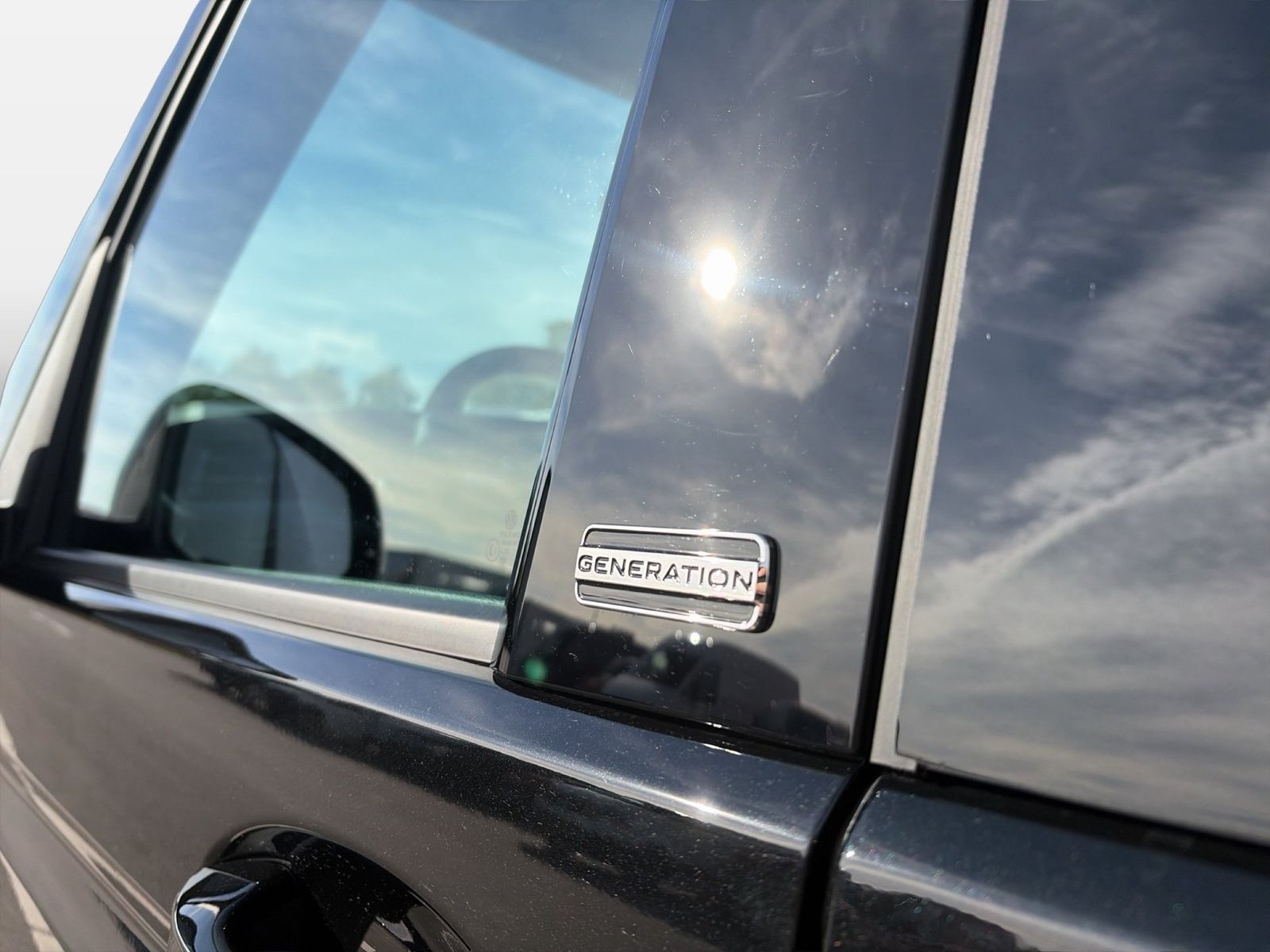 Fahrzeug autohaus mense Fahrzeugabbildung Volkswagen Multivan Life Generation 2.0 TDI 110kW DSG AHK - mit KI generiert/bearbeitet