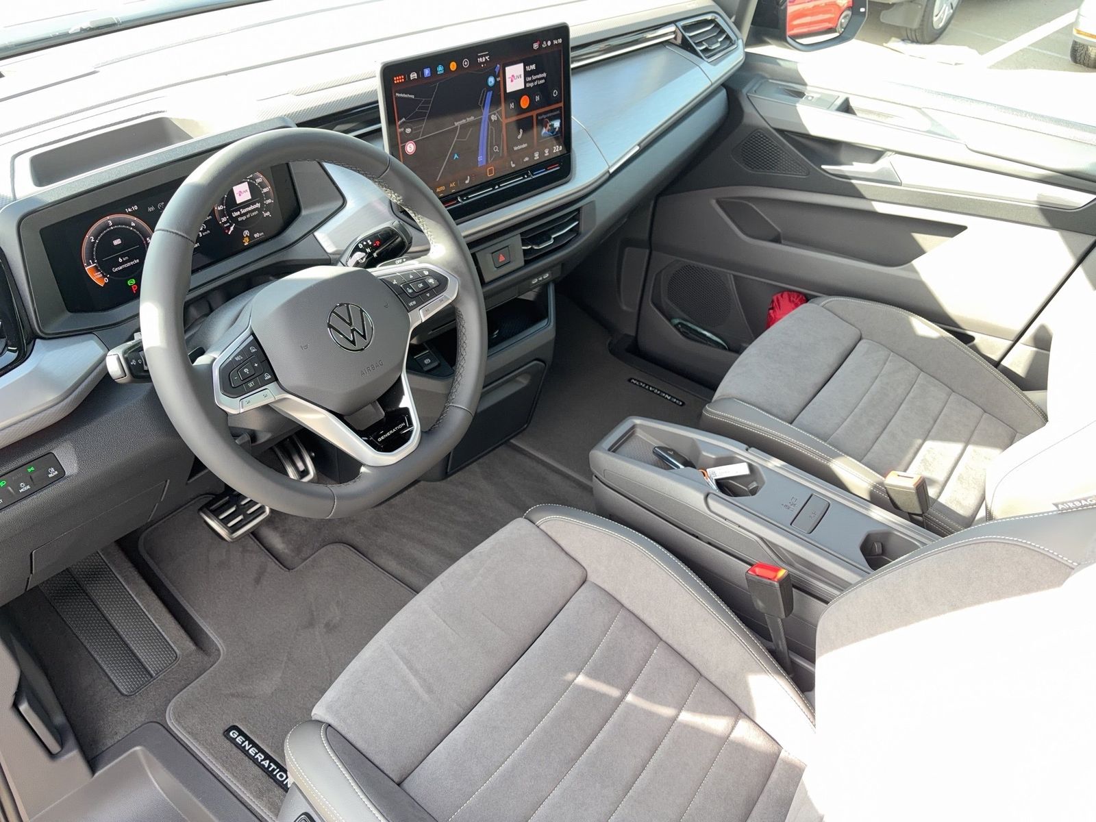 Fahrzeug autohaus mense Fahrzeugabbildung Volkswagen Multivan Life Generation 2.0 TDI 110kW DSG AHK - mit KI generiert/bearbeitet