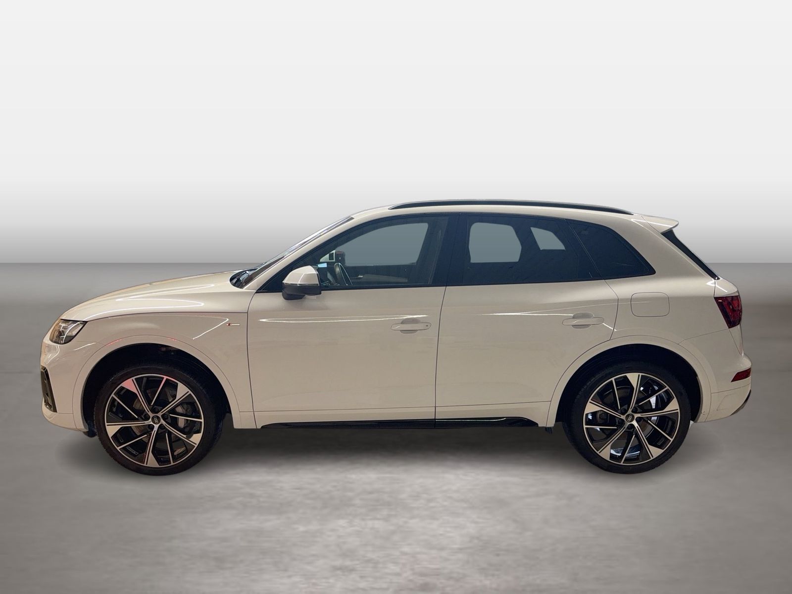 Fahrzeug autohaus mense Fahrzeugabbildung Audi Q5 55 TFSI e quattro S tronic S line Matrix B&O - mit KI generiert/bearbeitet